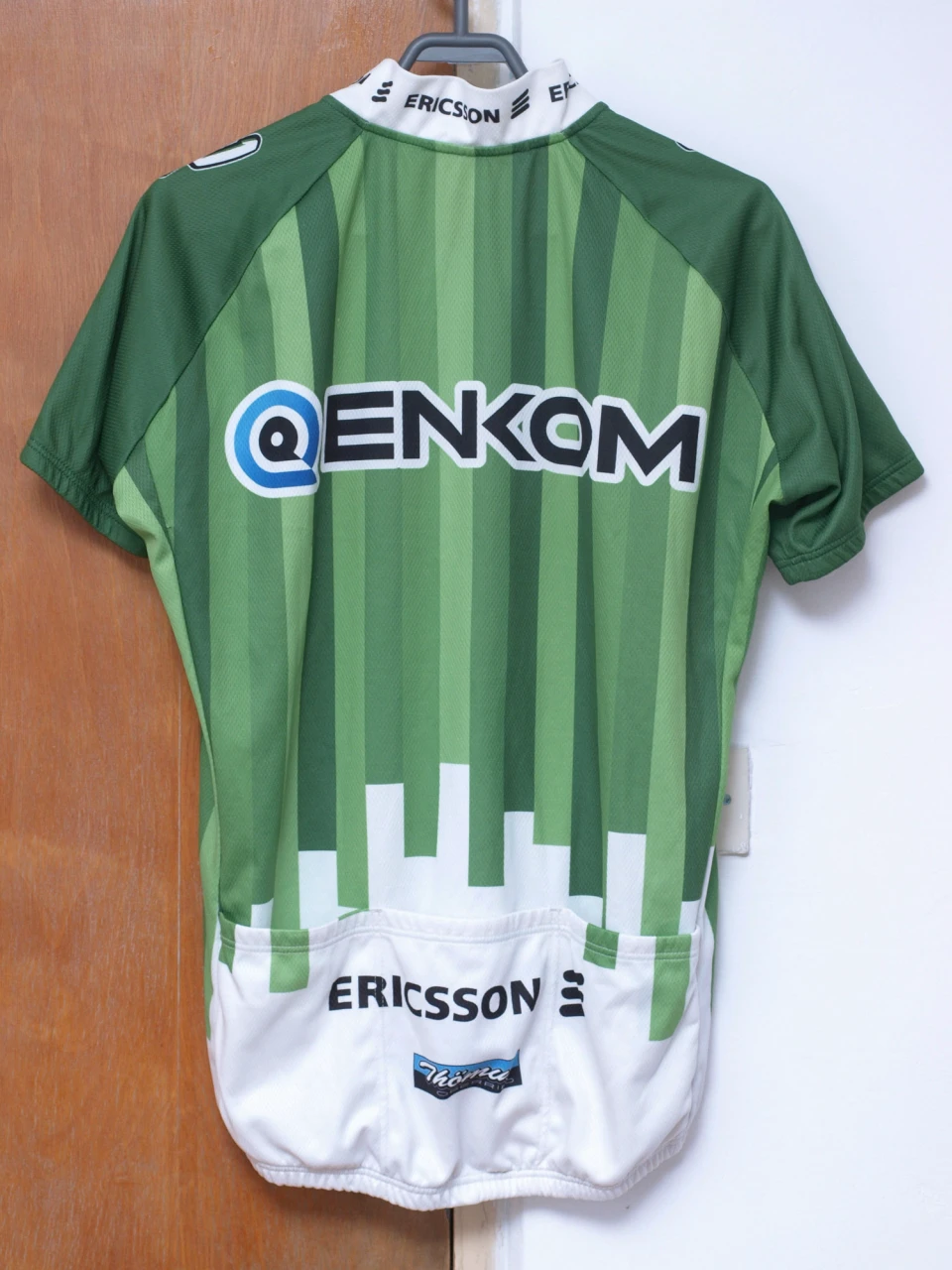1. Tricou Thomus L
