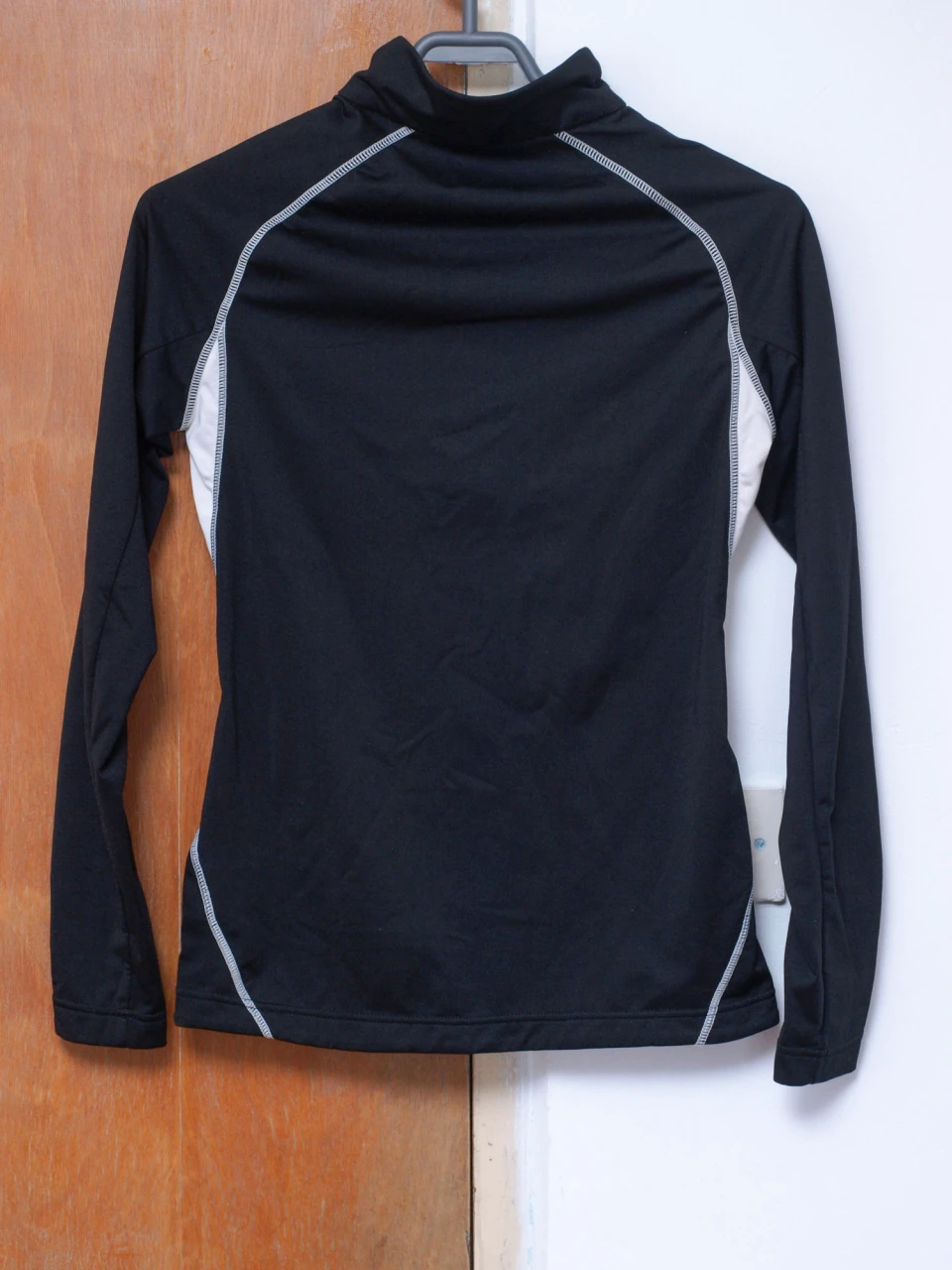 1. Bluza Nevica XS
