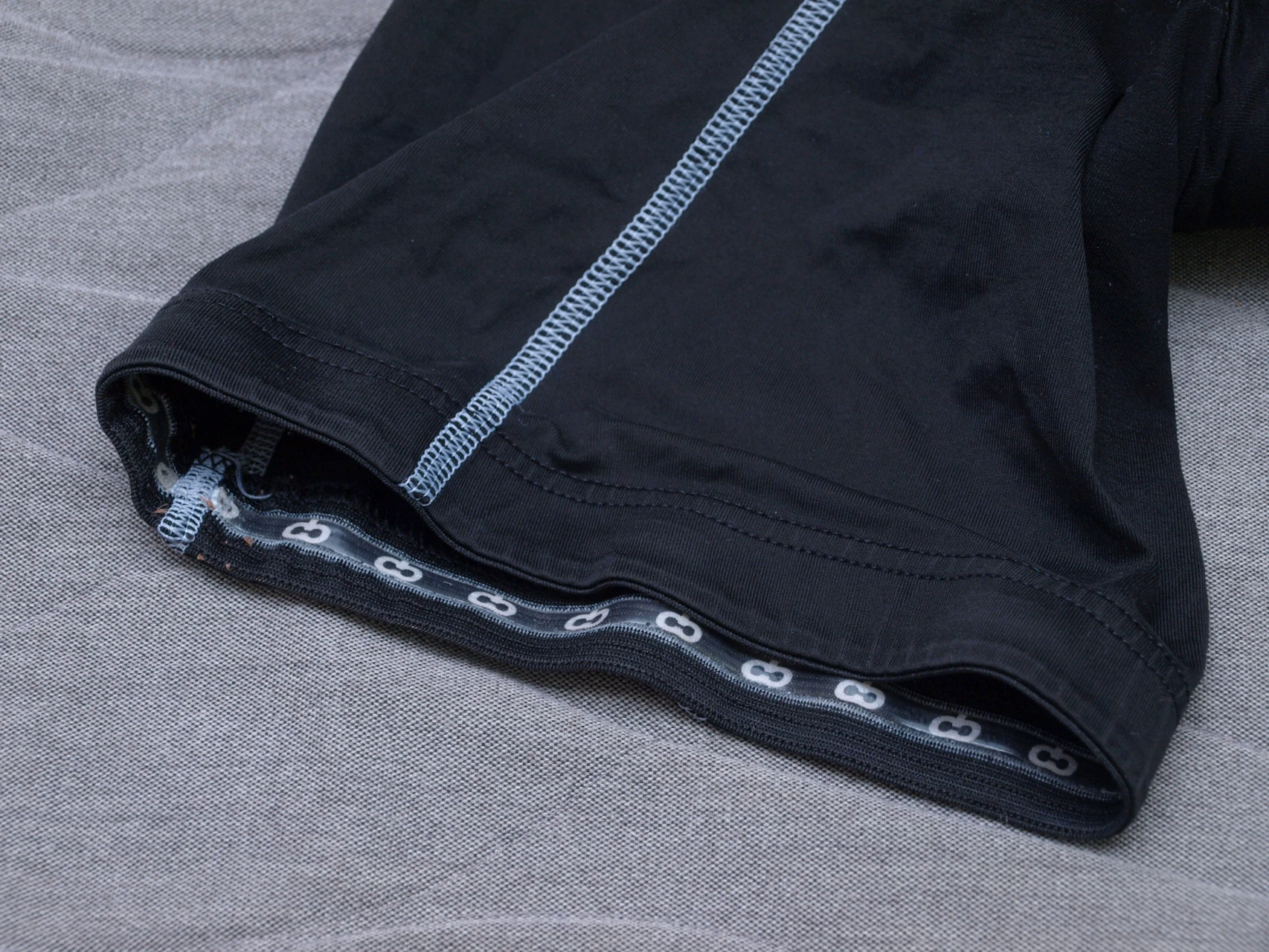 1. Pantaloni scurti CB L
