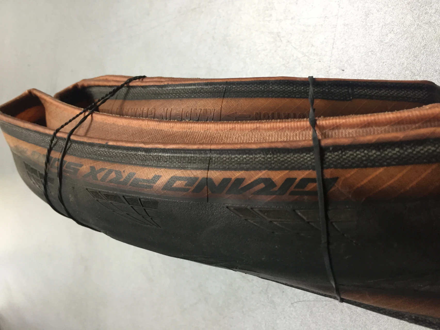 1. 622-28’ Grand-Prix 5000