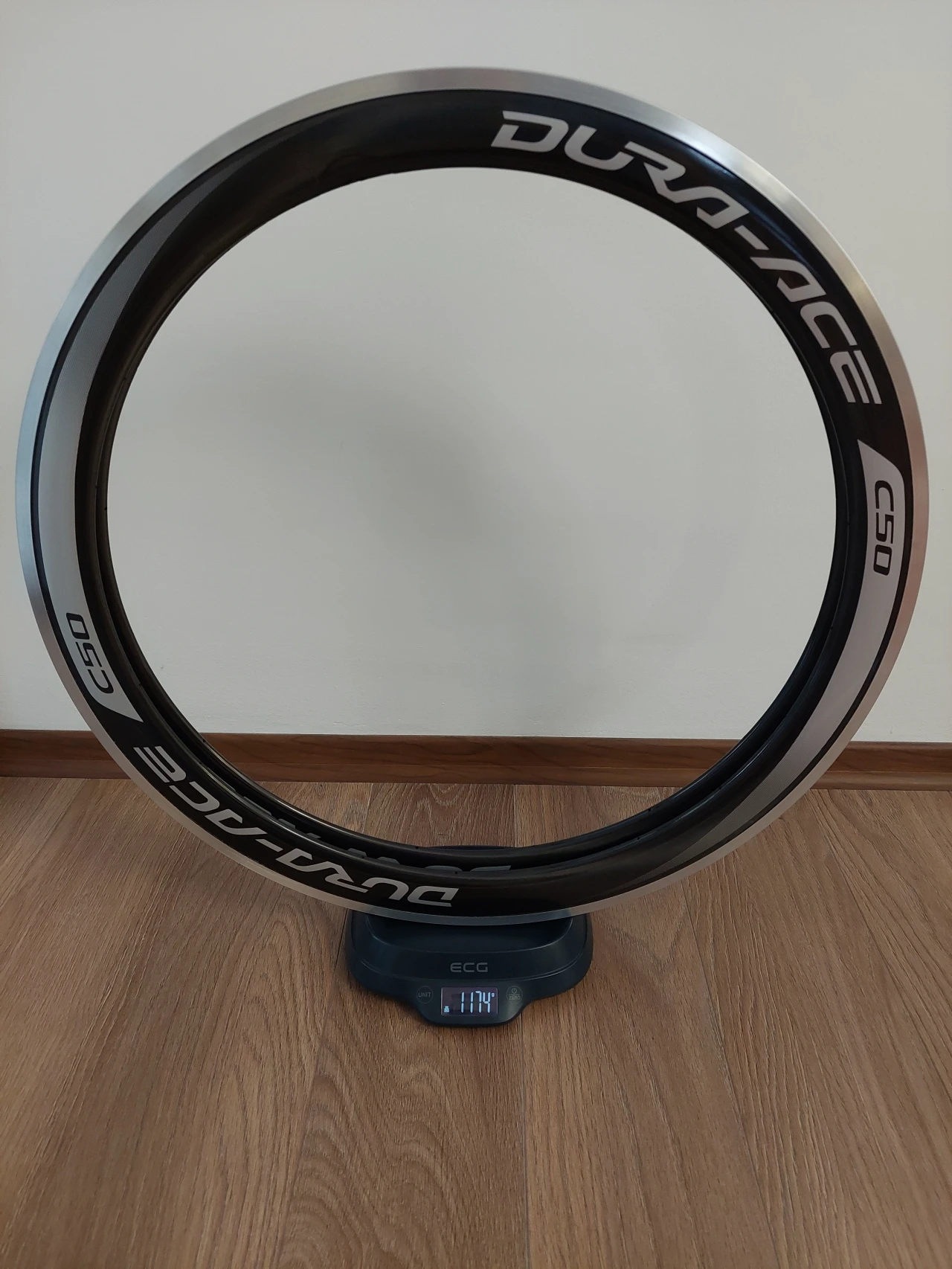 2. Shimano Dura Ace WH-9000 - Set jante noi carbon C50 + Butuci fata/spate