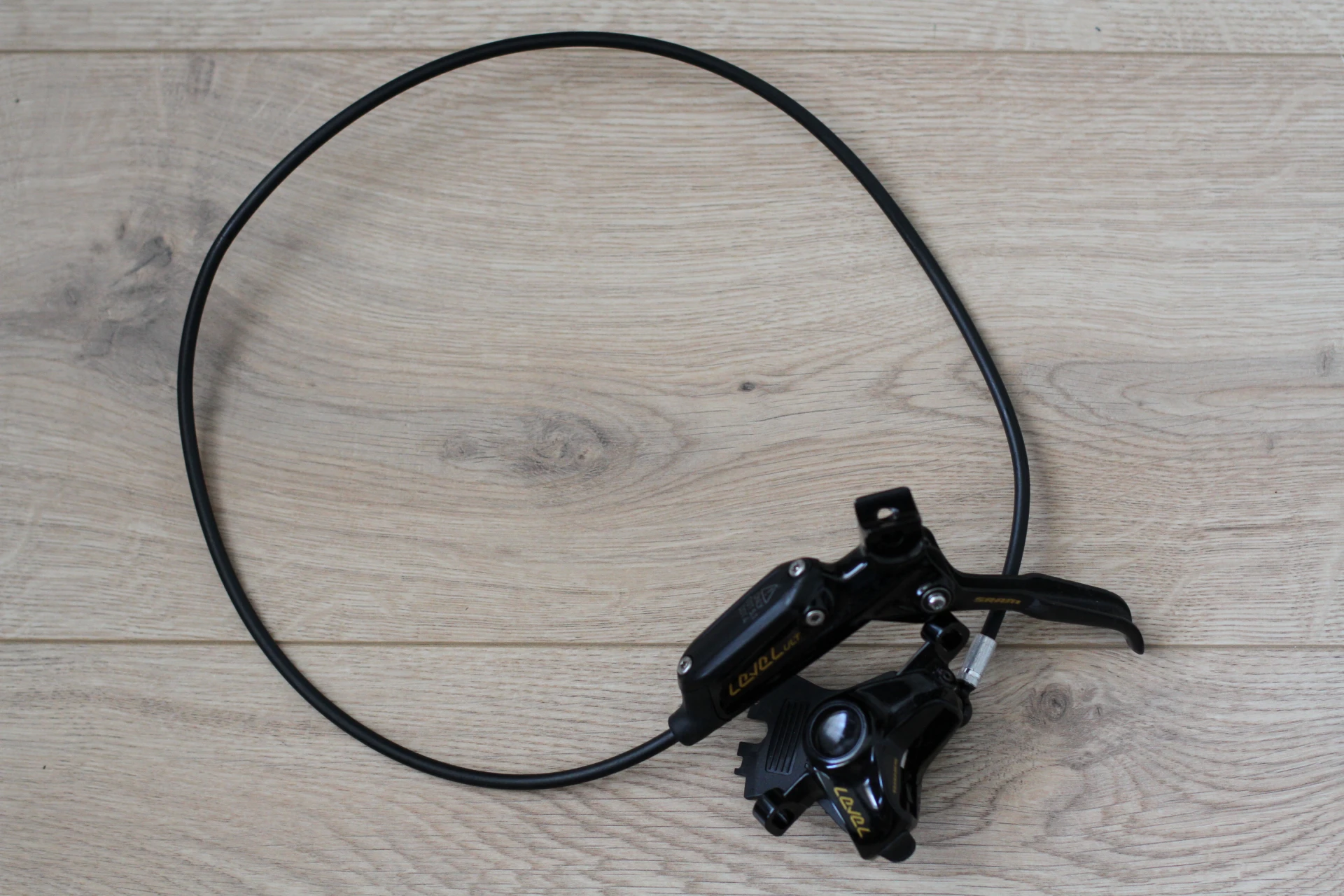 3. Frana fata noua - Sram Level Ultimate