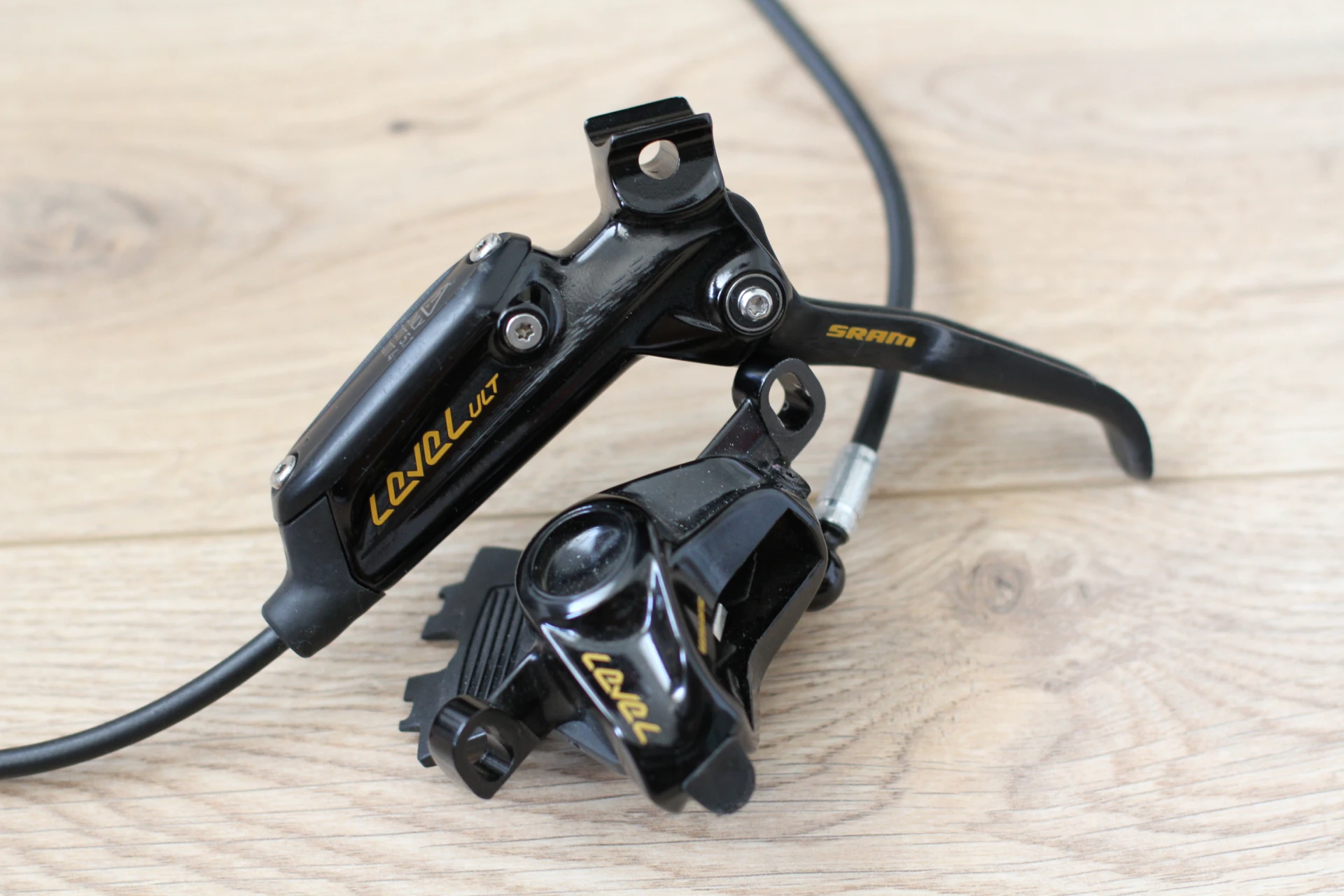 2. Frana fata noua - Sram Level Ultimate