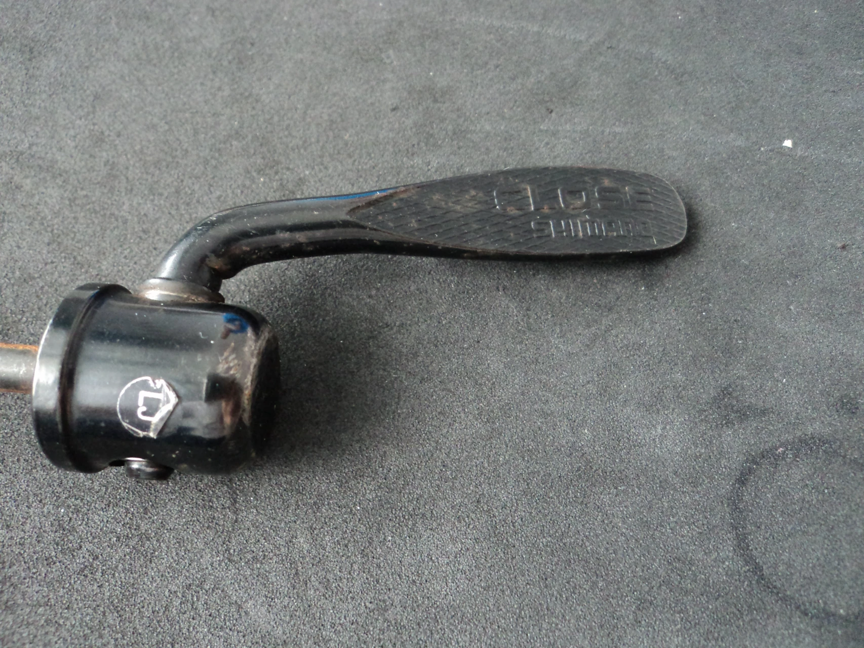 1. Quick release Shimano mtb spate