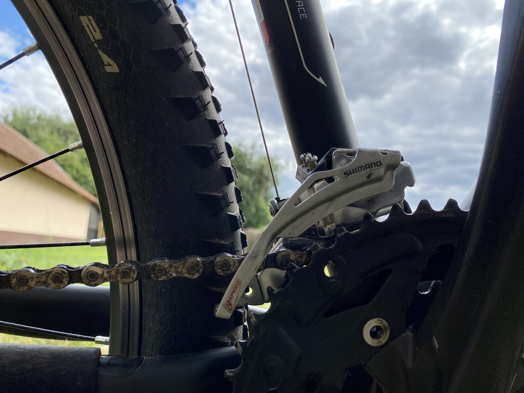1. Bicicleta MTB Cube Cross County