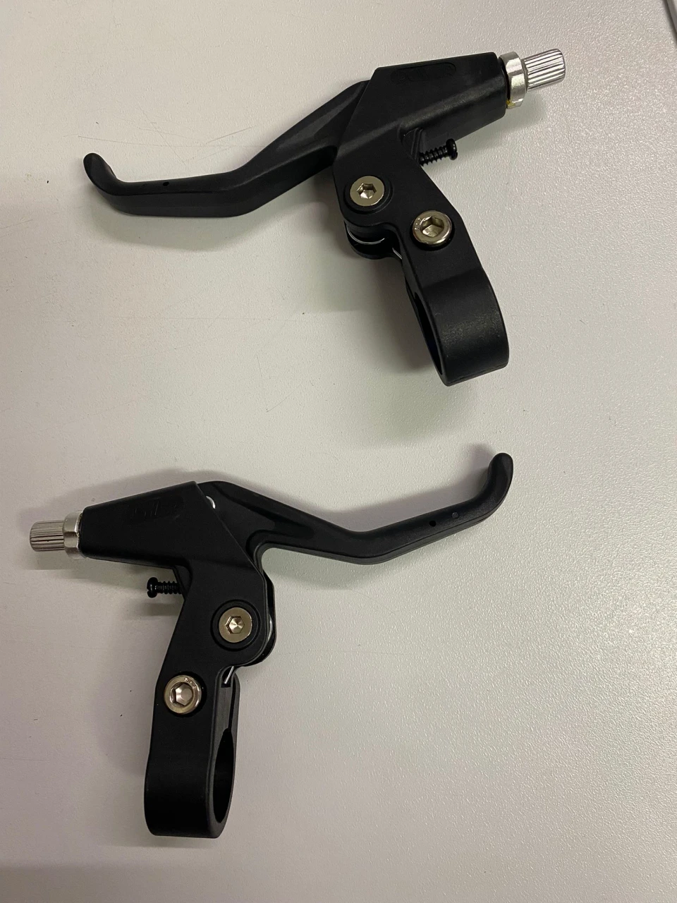 1. Set manete frana din metal pentru 1-2 degete