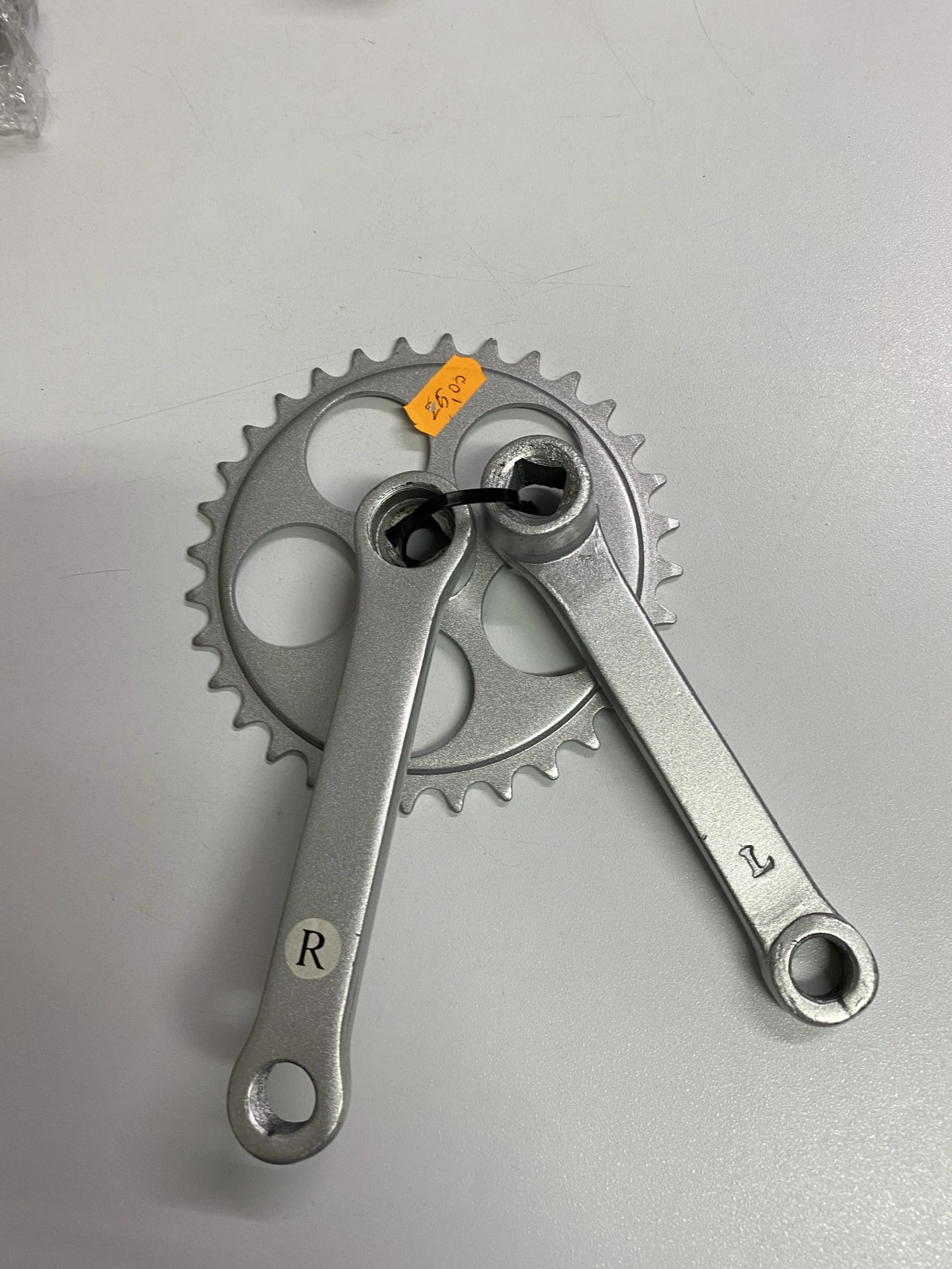 1. Angrenaj pentru bicicleta de copii din otel