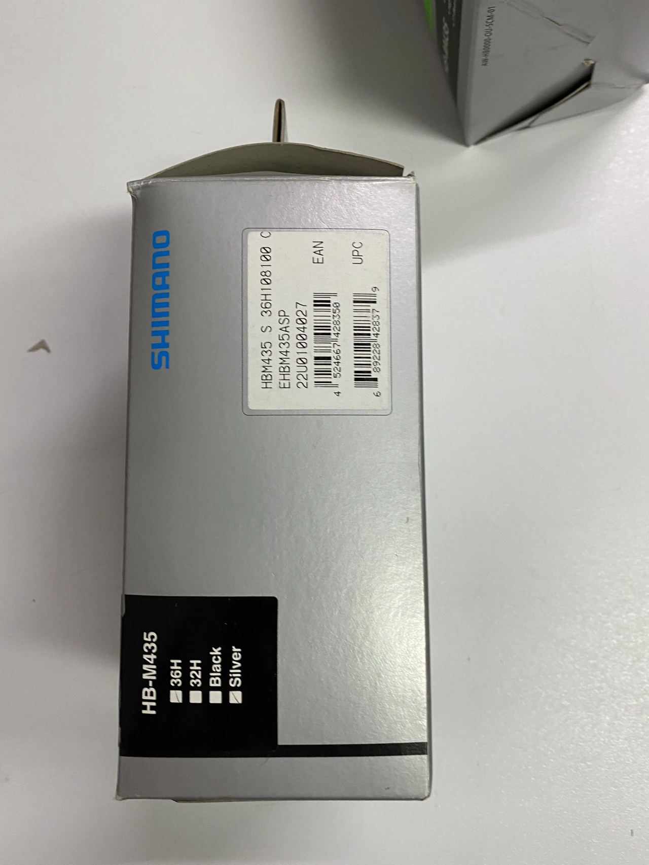 1. Butuc fata Shimano HB-M435 36 gauri Silver