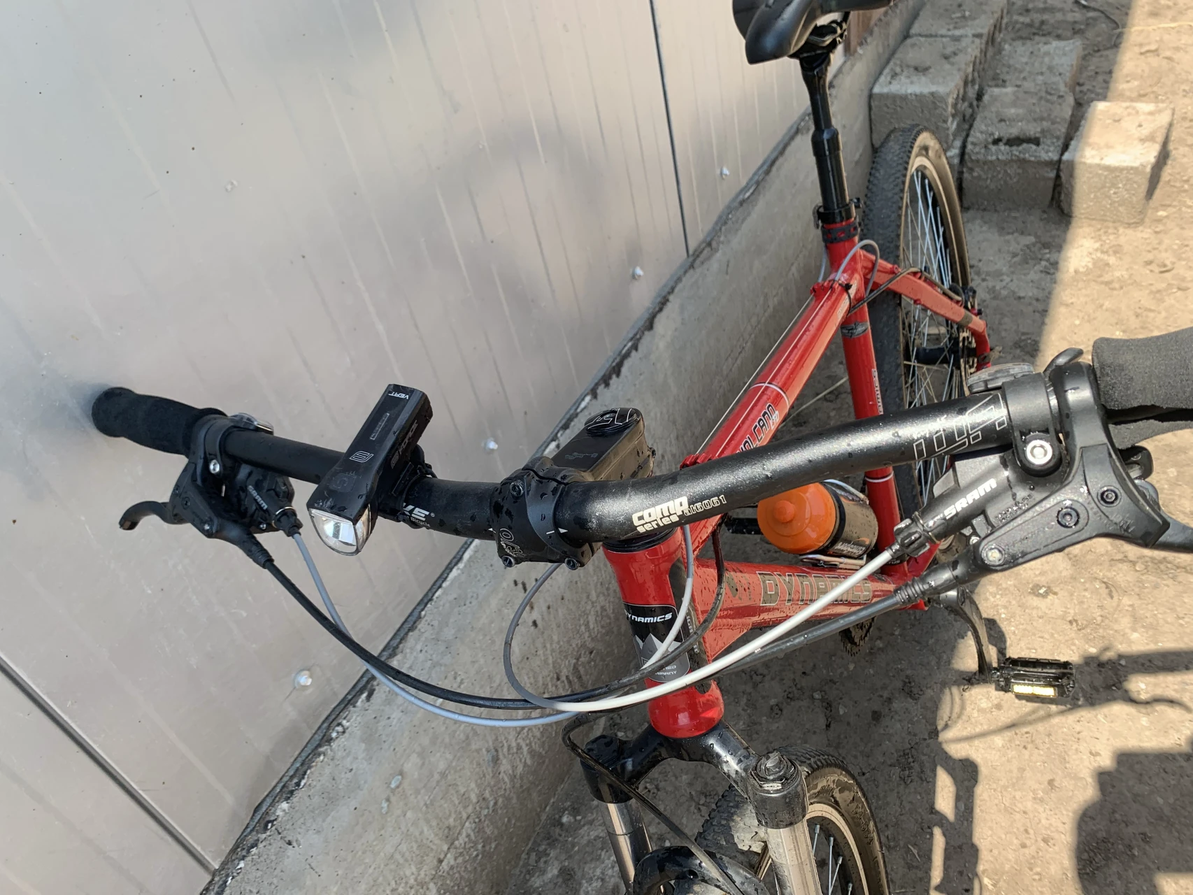 1. Vând mtb