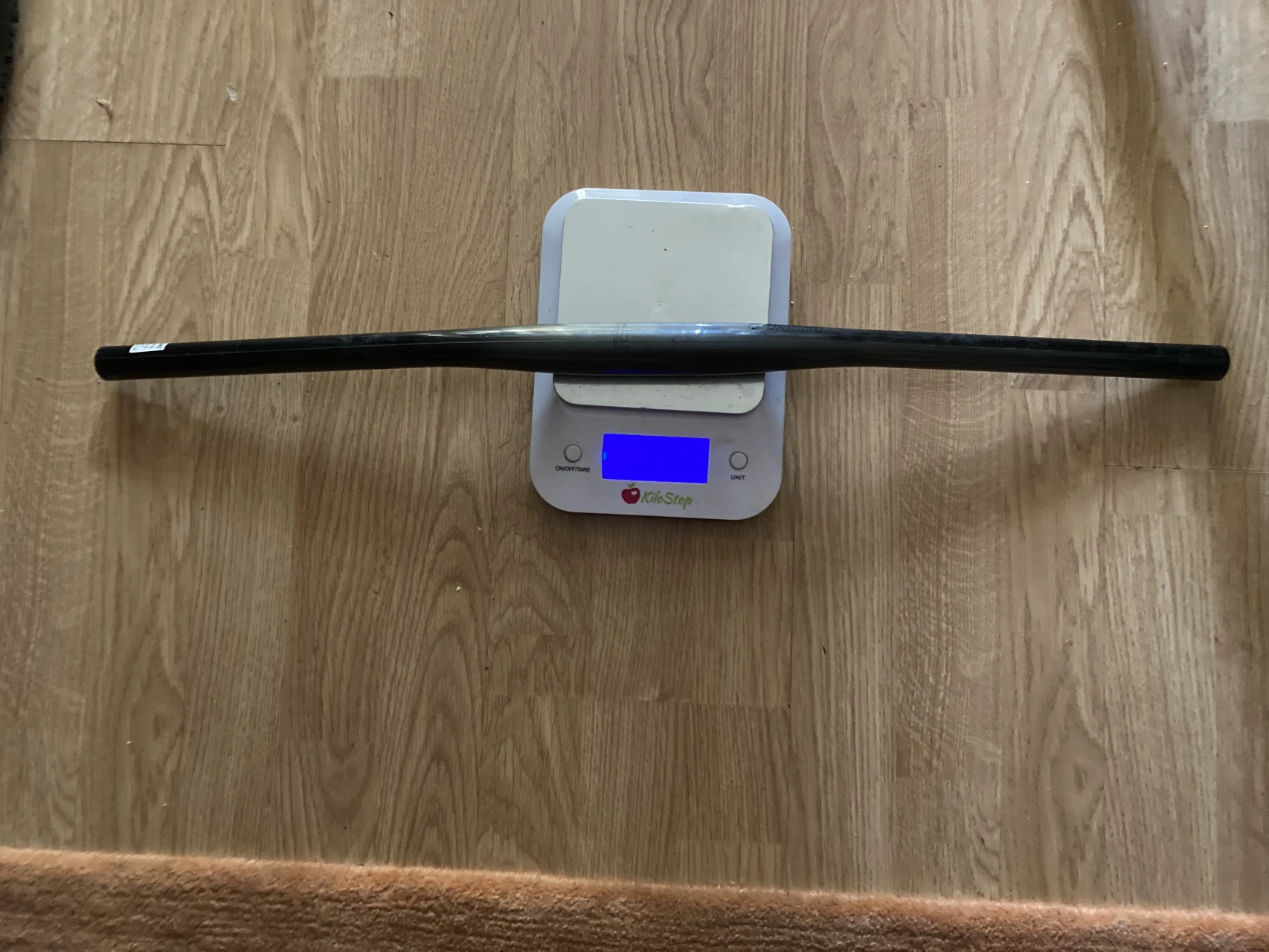 1. Darimo Carbon 71 cm