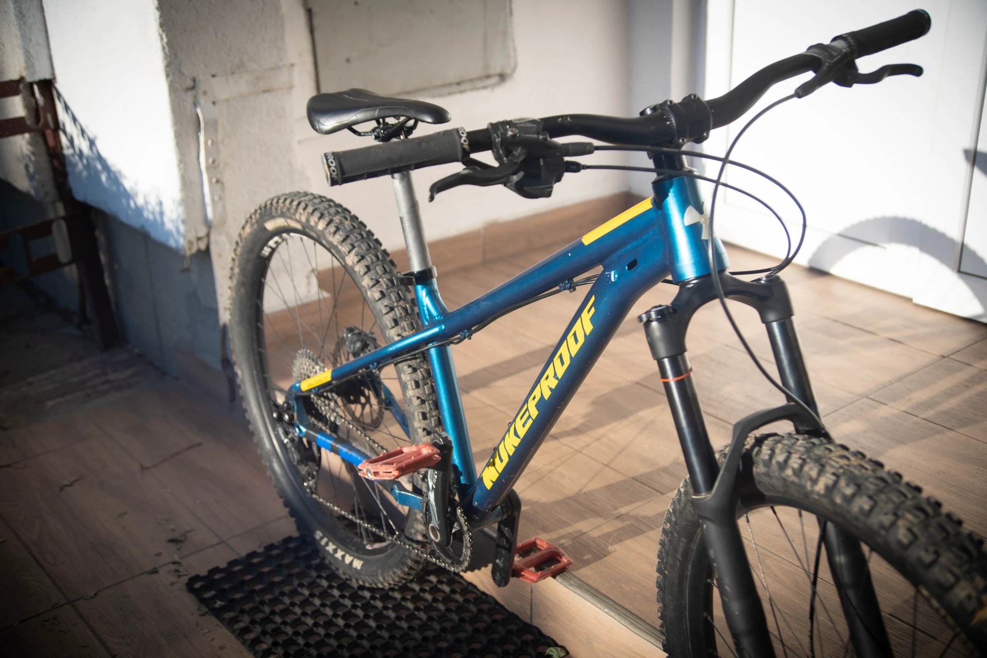 1. Nukeproof Scout 275 Race 2019 Marime S