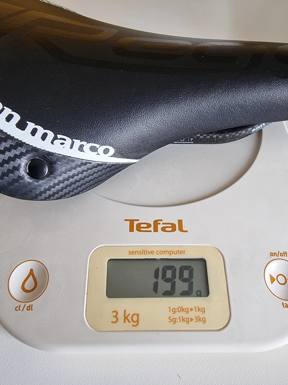 1. Sa clasica retro SELLE SAN MARCO REGAL E carbon FX