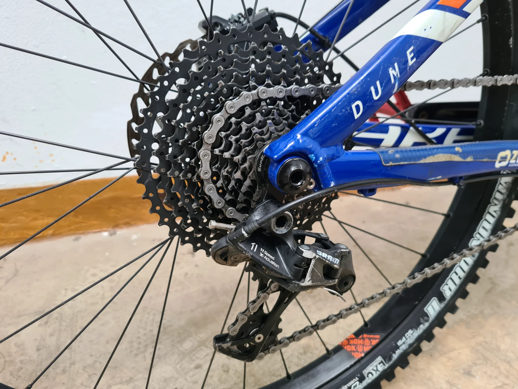 1. Mondraker Dune 2019 (S)