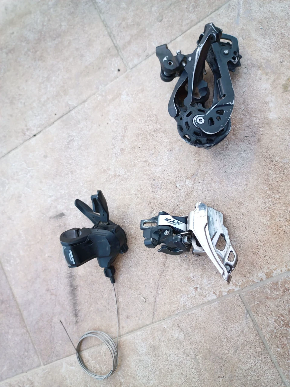 1. SHIMANO DEORE XT rd-m8000 GS