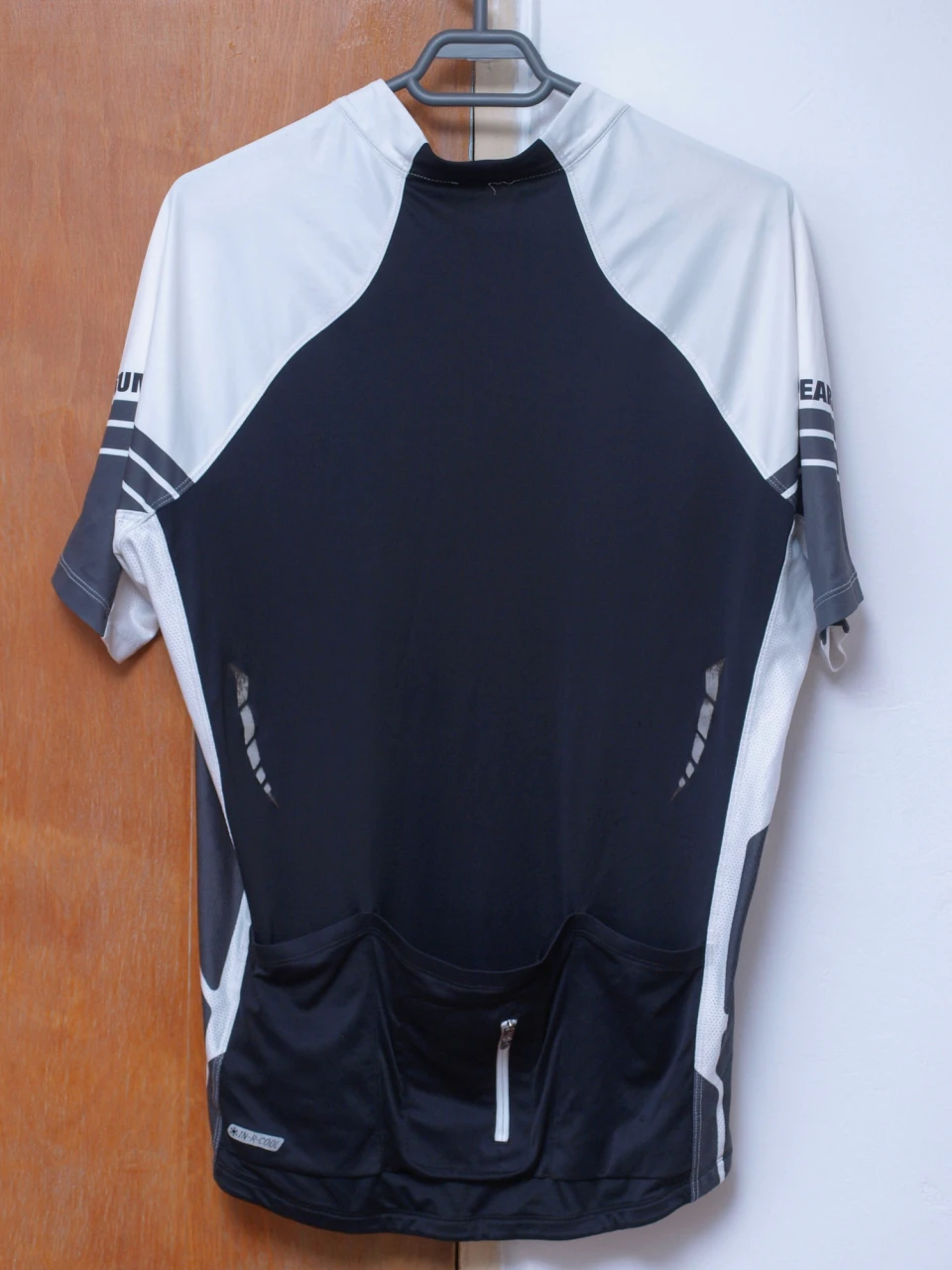 1. Tricou Pearl Izumi L
