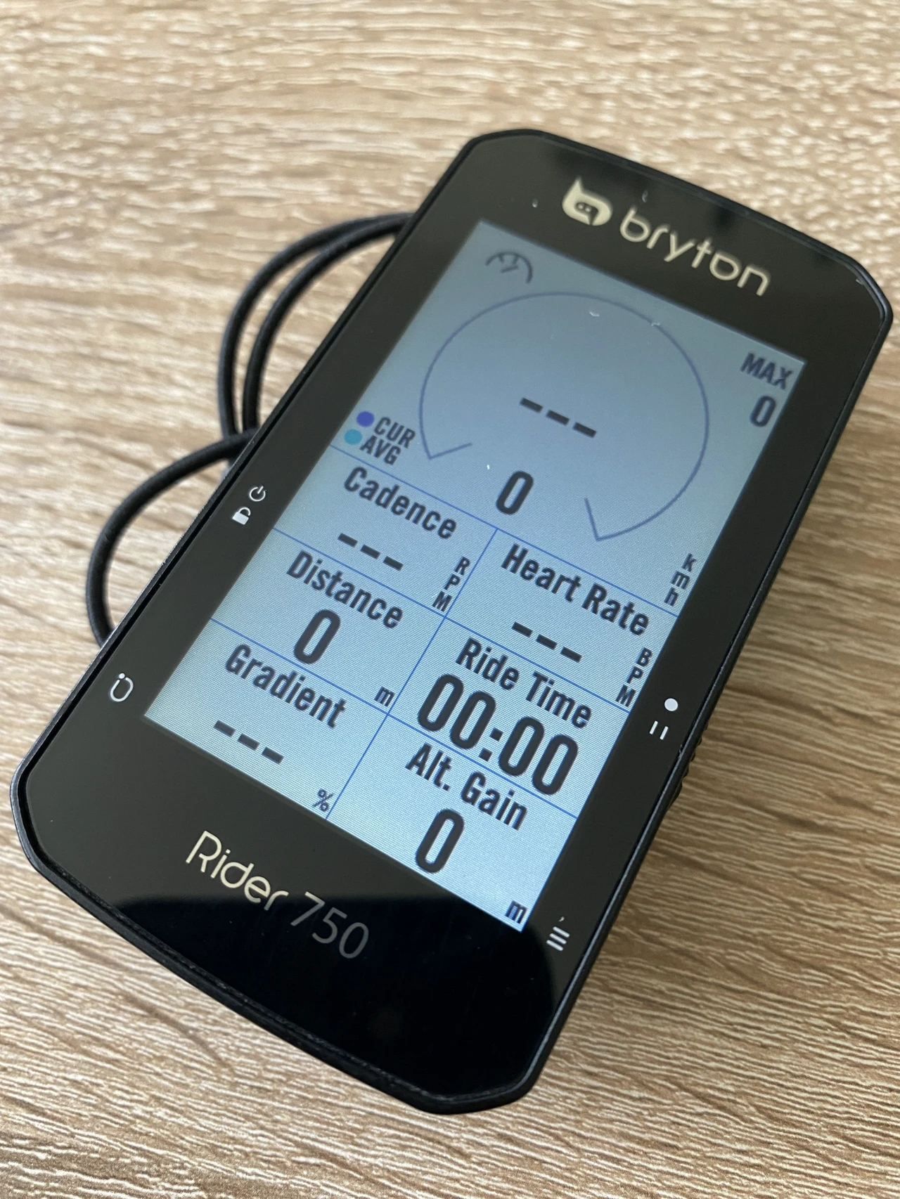 1. Bryton Rider 750
