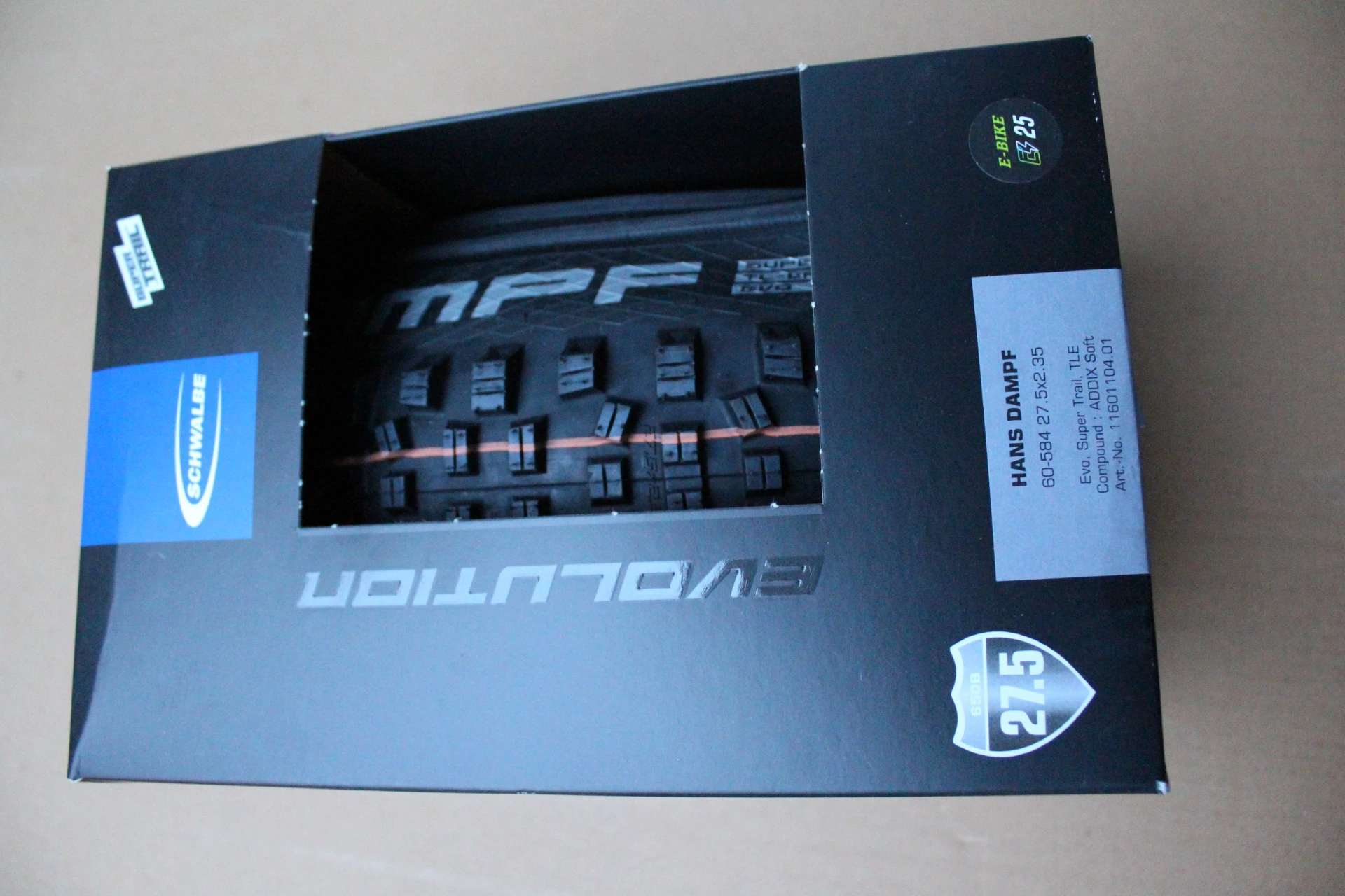1. Schwalbe Hans Dampf Evo Super Trail ADDIX Soft - TL-R 27.5x2.35 kevlar
