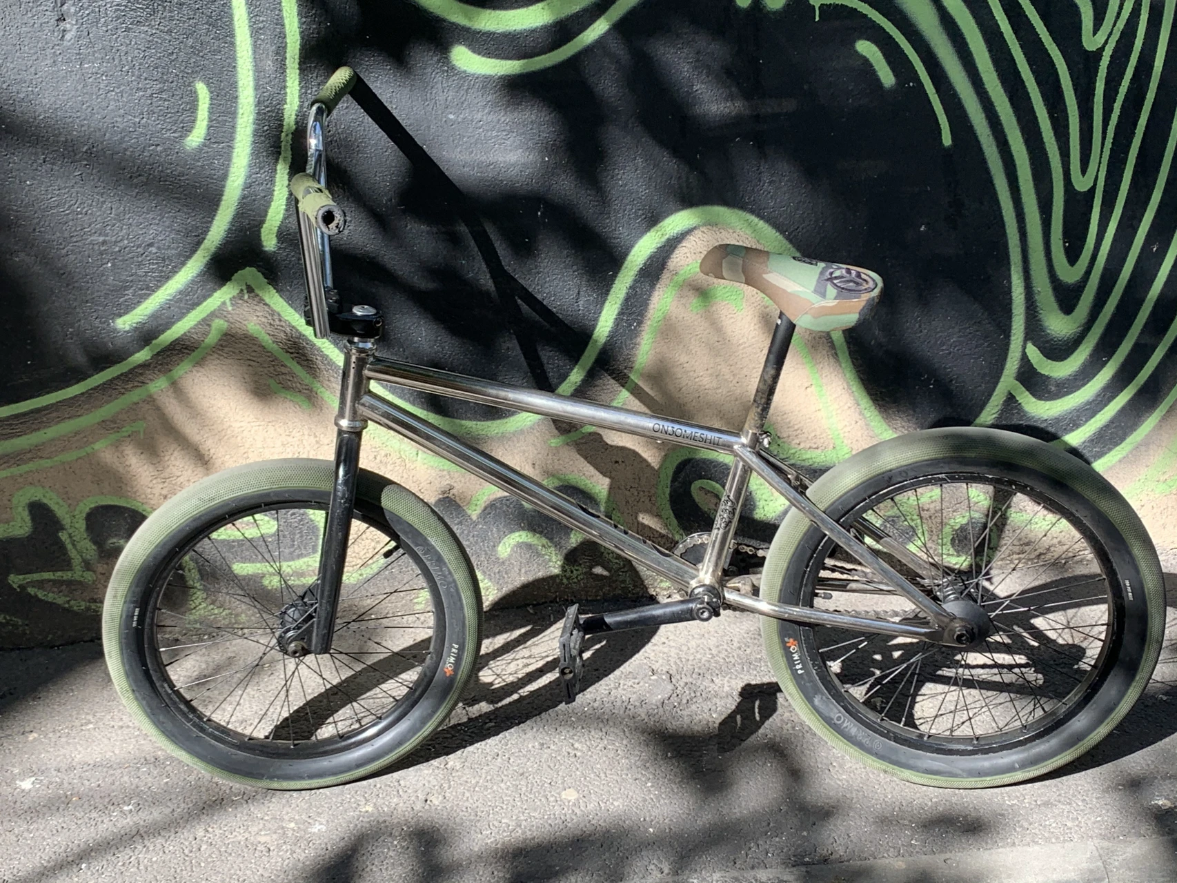 1. Bicicleta tip BMX