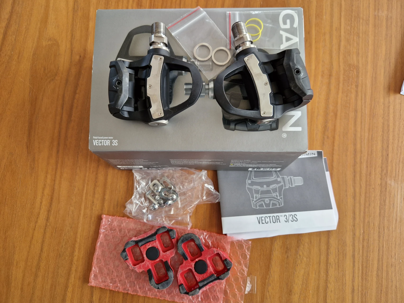 9. Garmin Vector 3S