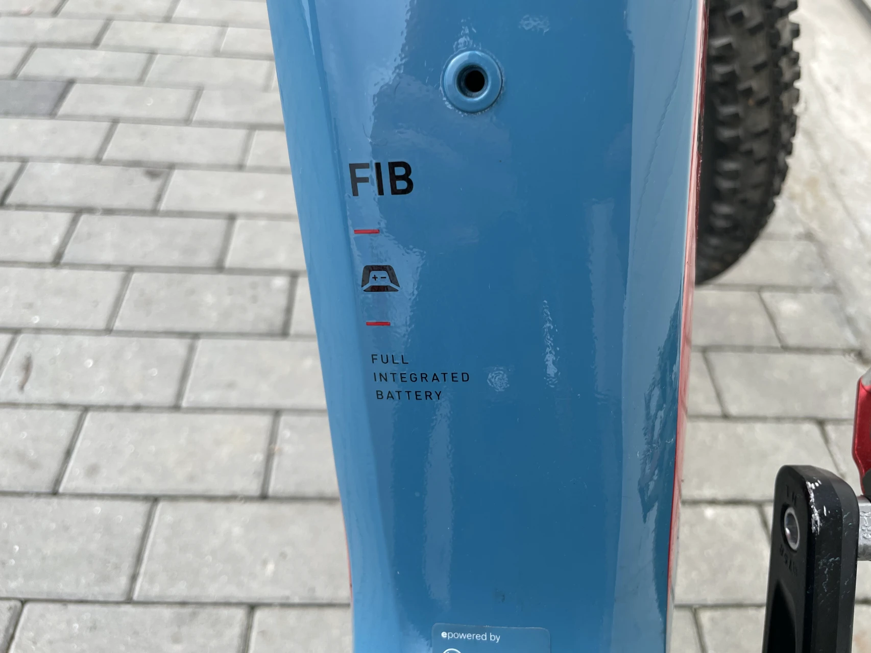 1. Bicicleta electrica Cube Reaction Hybrid 625
