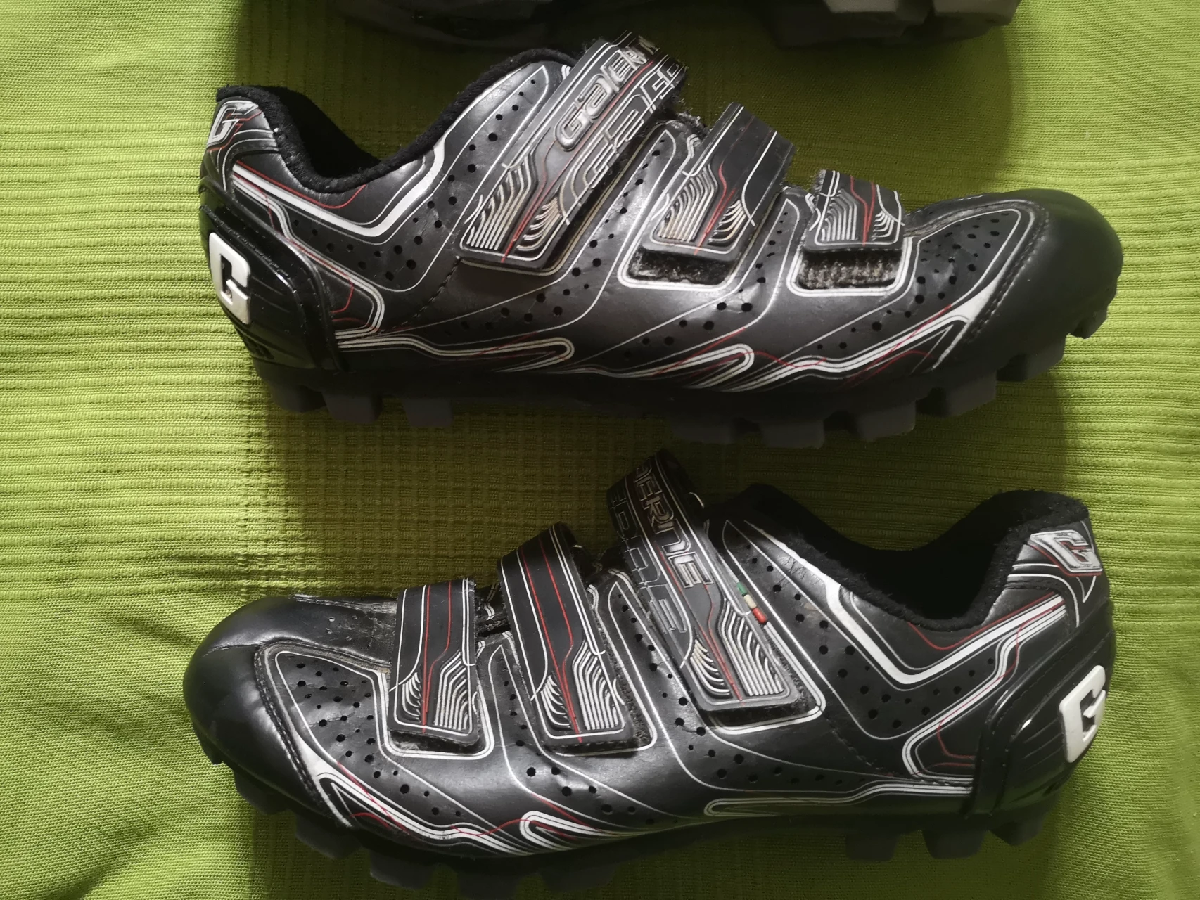 2. Pantofi ciclism Gaerne + placute SPD incluse, marime 43