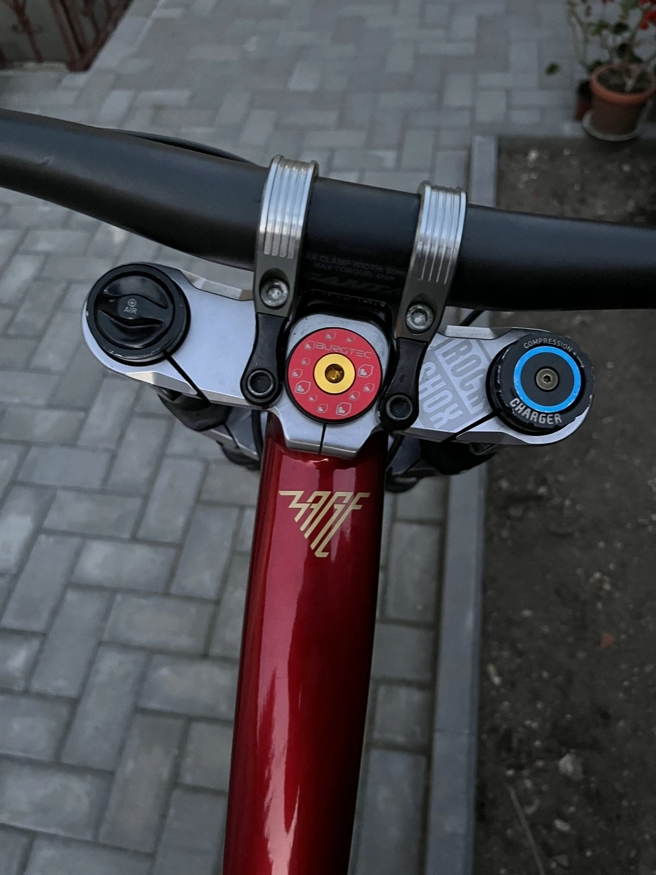 1. Propain Rage 2021 M