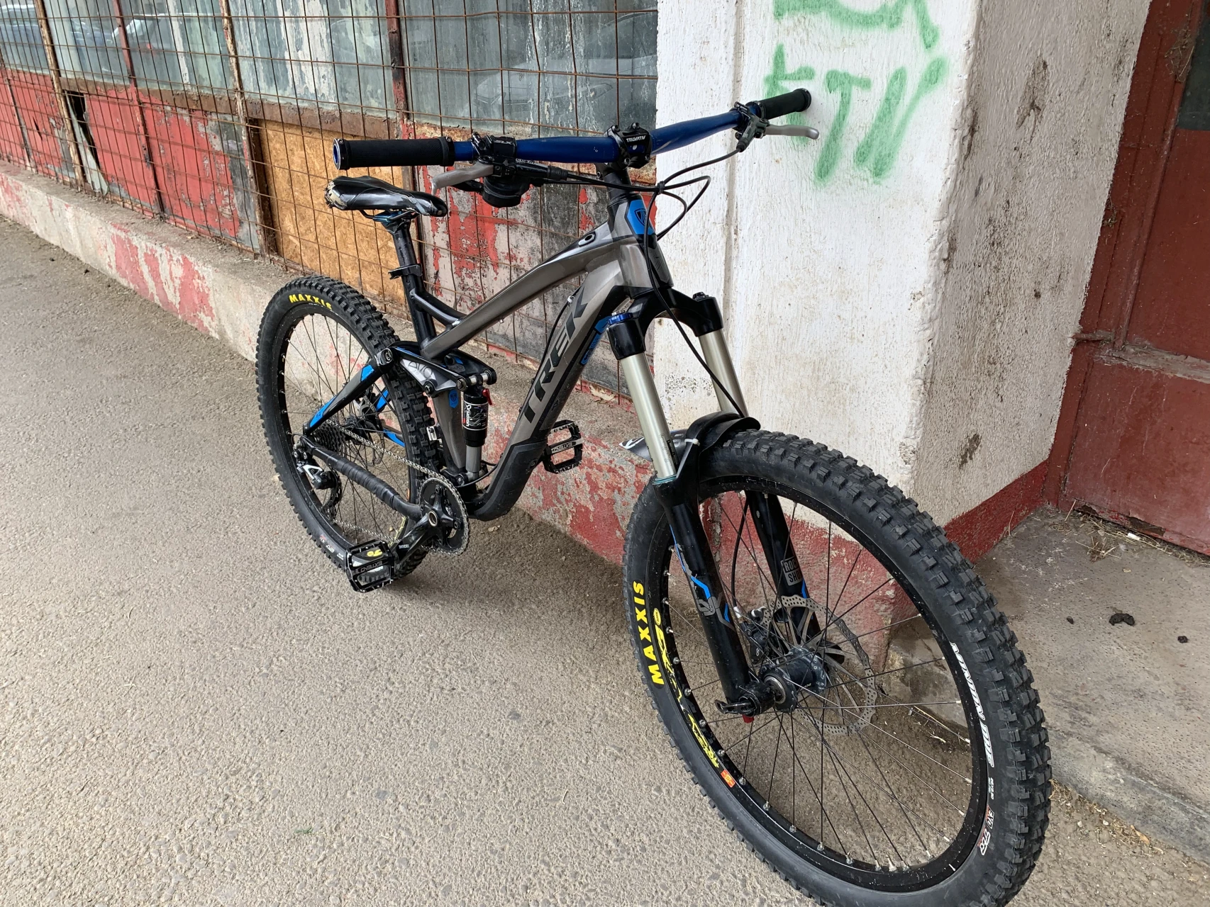 1. Vând bicicleta trek alfa Splash 7 2016