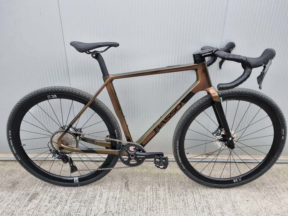 1. Basso poseidon Carbon GRX 800 1x11s 51cm M
