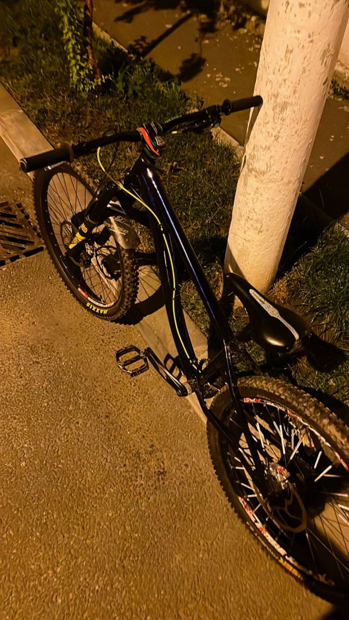 1. Vand hardtail agresiv enduro/dh