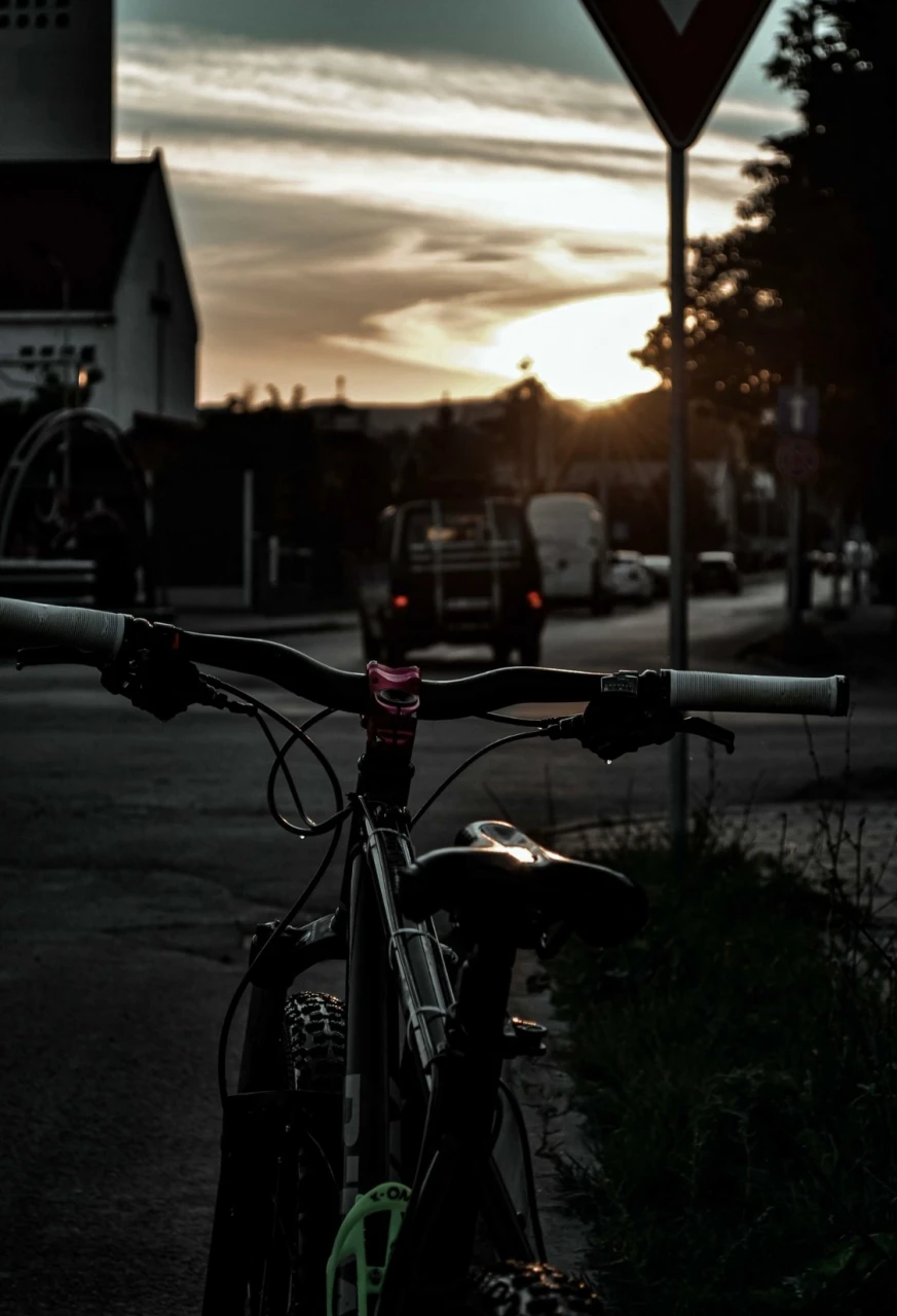 1. Btwin Rockrider 500