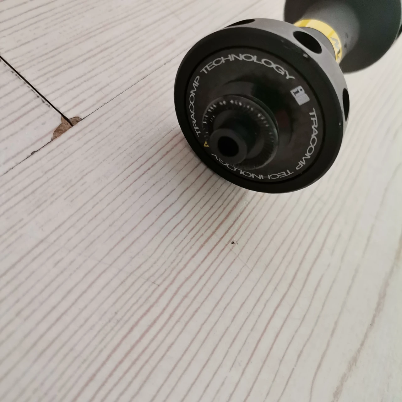 2. Butuc fata Mavic cursiera nou