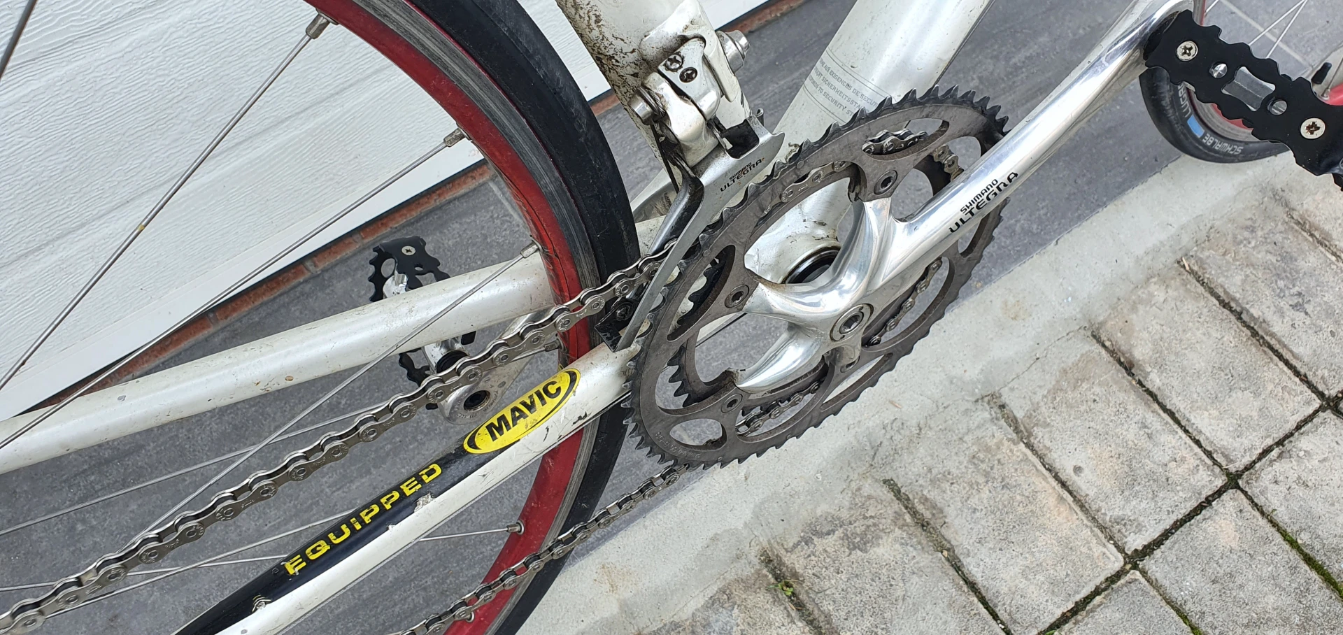 1. De vanzare cursiera SCOTT