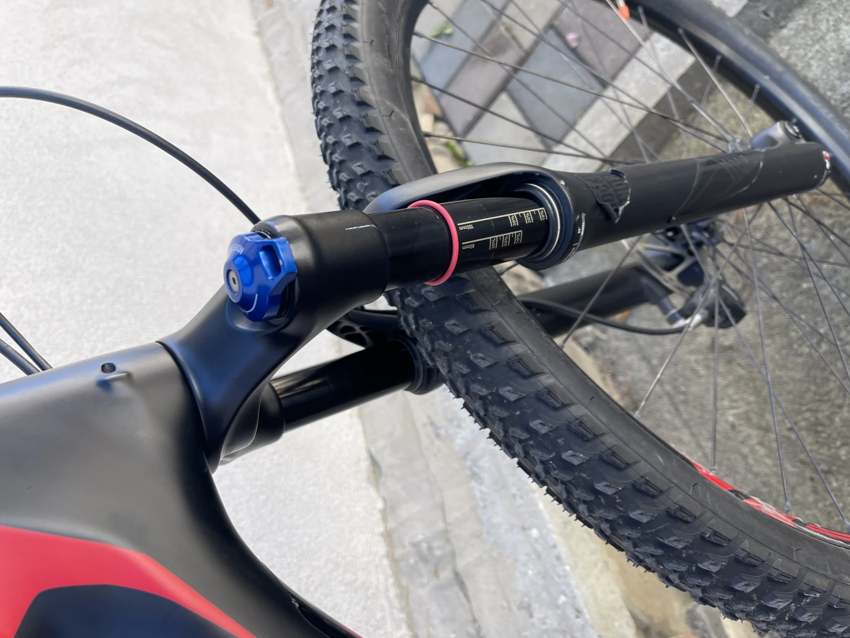 1. Specialized epic L carbon stare impecabila