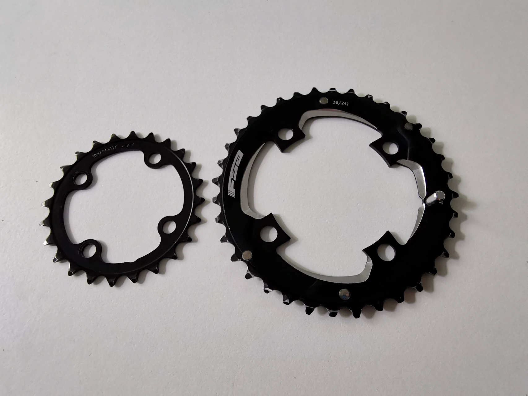 2. FSA Comet 36/24 chainring set (foi de angrenaj) *aproape noi*