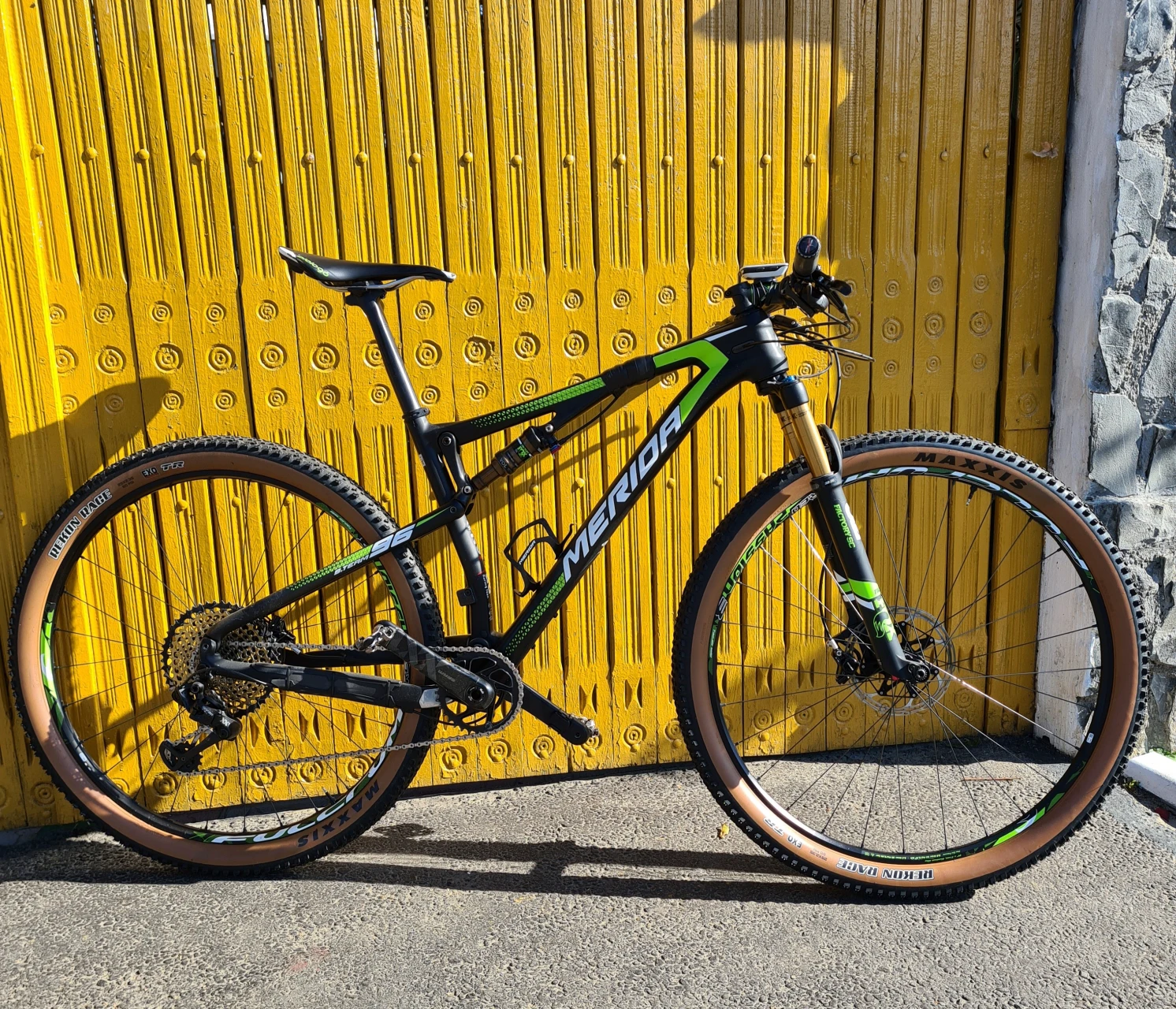 1. Merida Ninety Six 9 TEAM 29”, size M