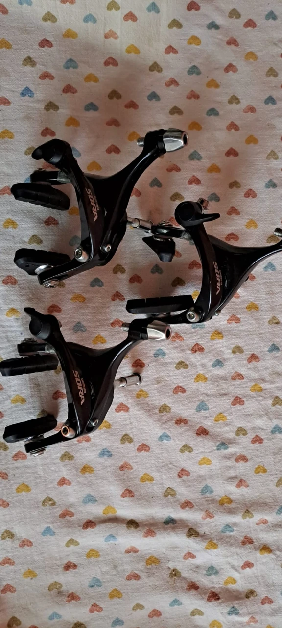 1. Clesti frana Shimano Sora BR-3500