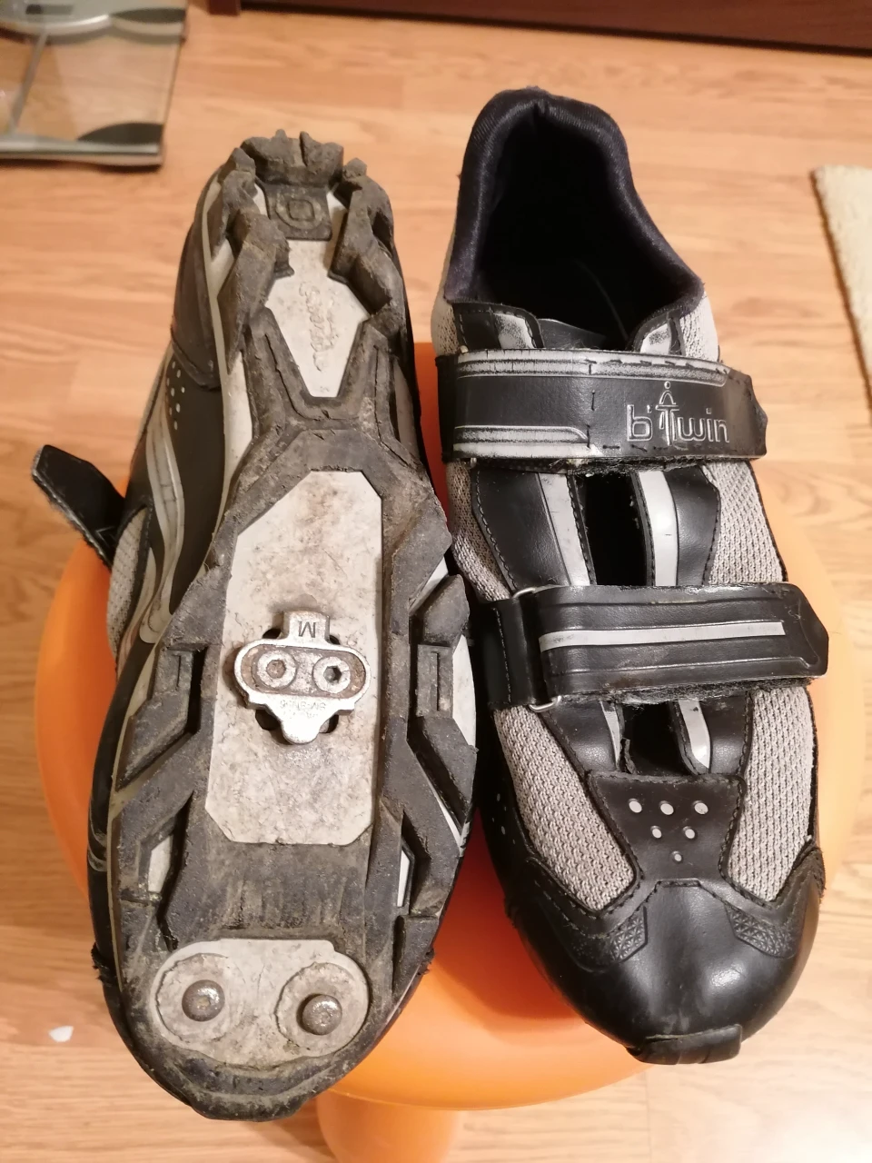 1. Pantofi MTB Btwin Decathlon 45
