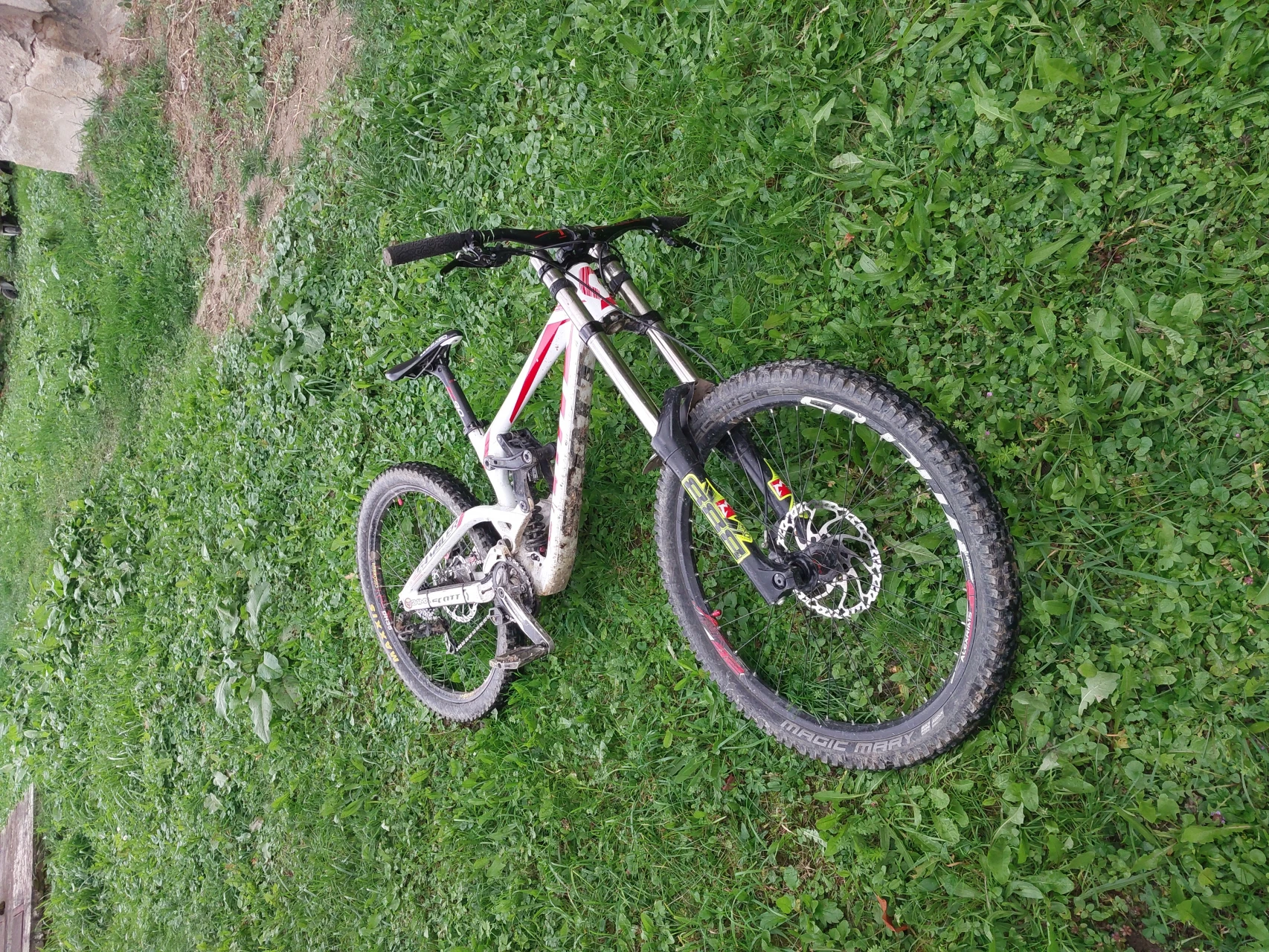 1. Vand Bicigleta Downhill/Freeride Scott Gambler