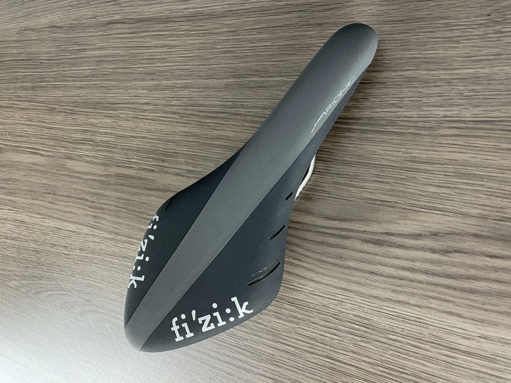 1. Sa Fizik Arione R3 - regular