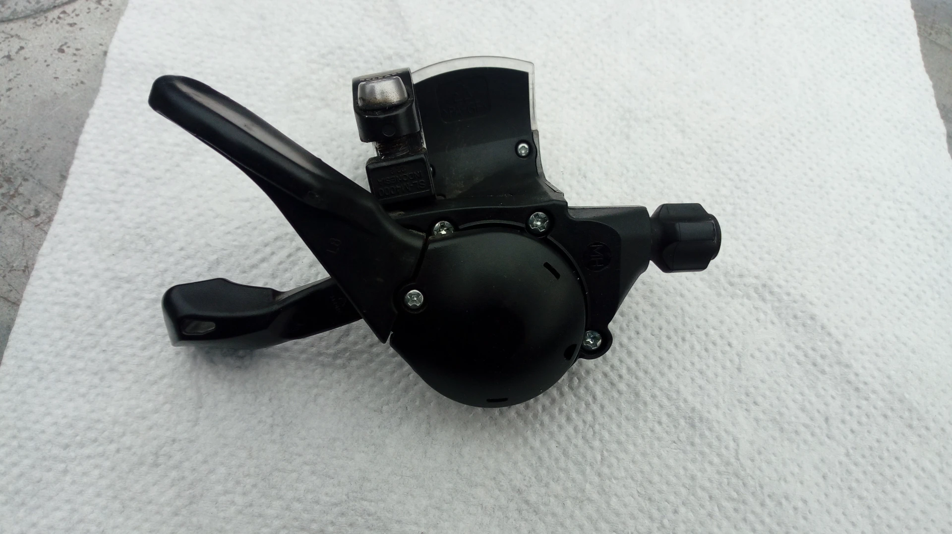 1. Maneta schimbator foi Shimano Altus two way realease