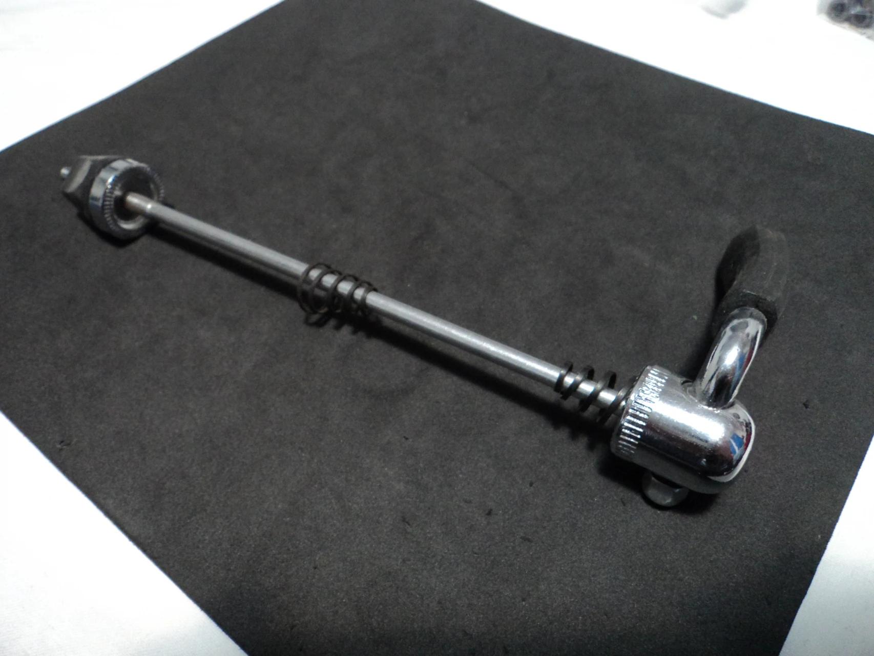 1. Quick release spate vintage