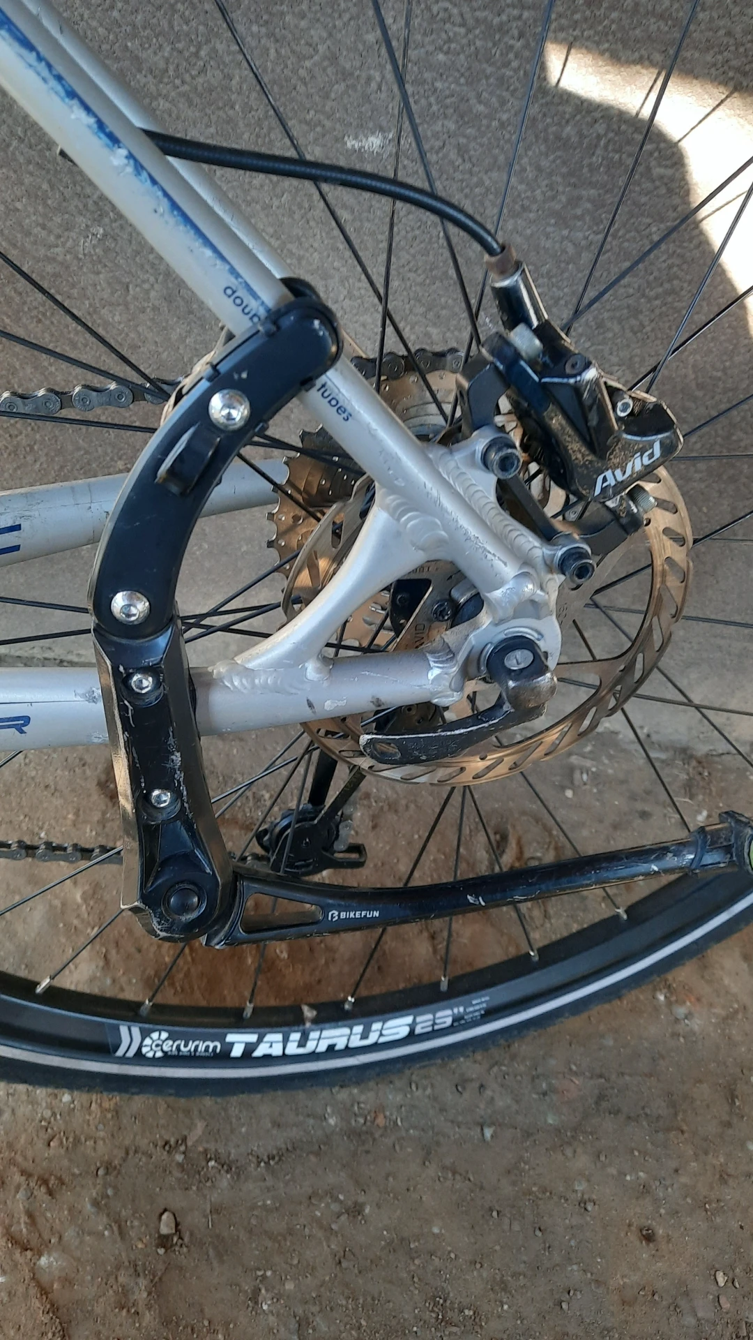 1. Devron Riddle H3.9 Roți 29