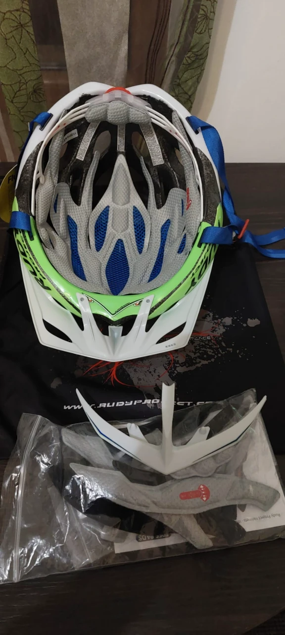 1. Casca RUDY PROJECT Windmax Fluo Series