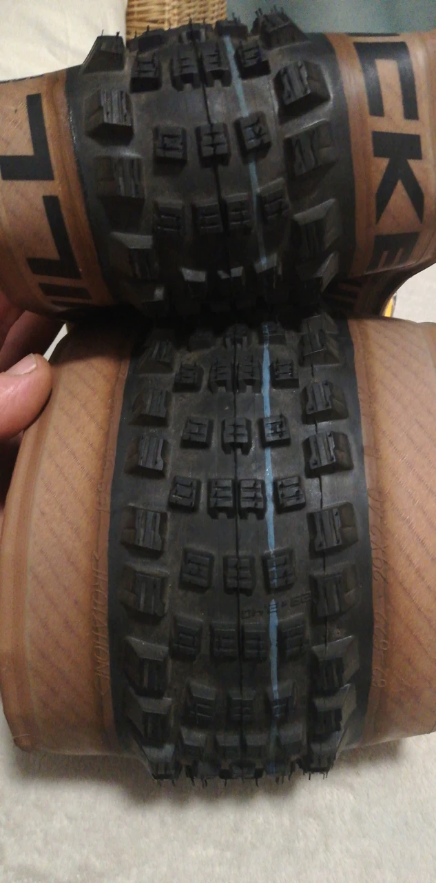 2. Anvelopa Schwalbe Evolution Wicked Will 29x240