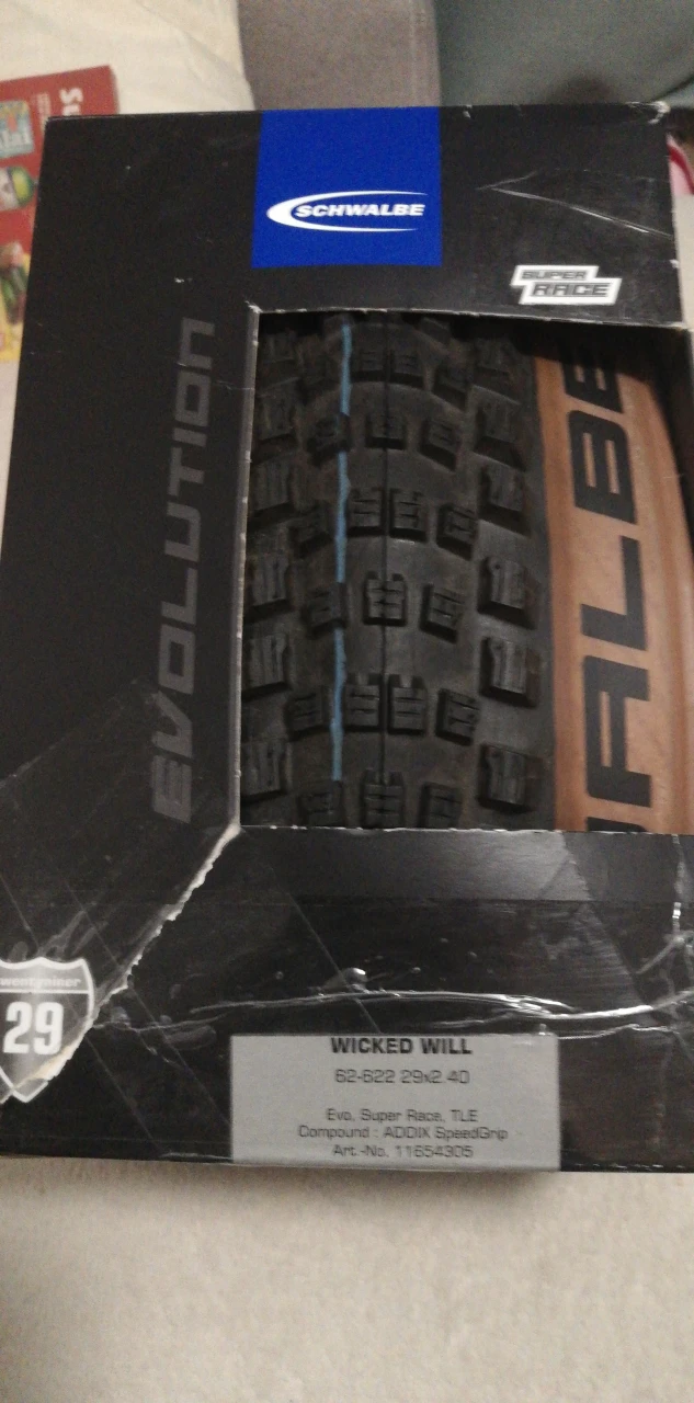 1. Anvelopa Schwalbe Evolution Wicked Will 29x240