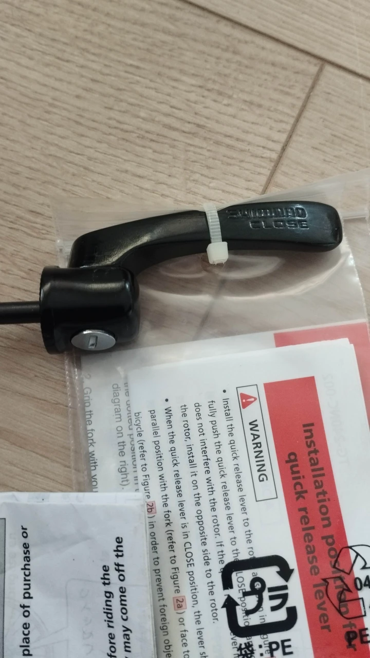 1. Butuc față disc Shimano Deore LX