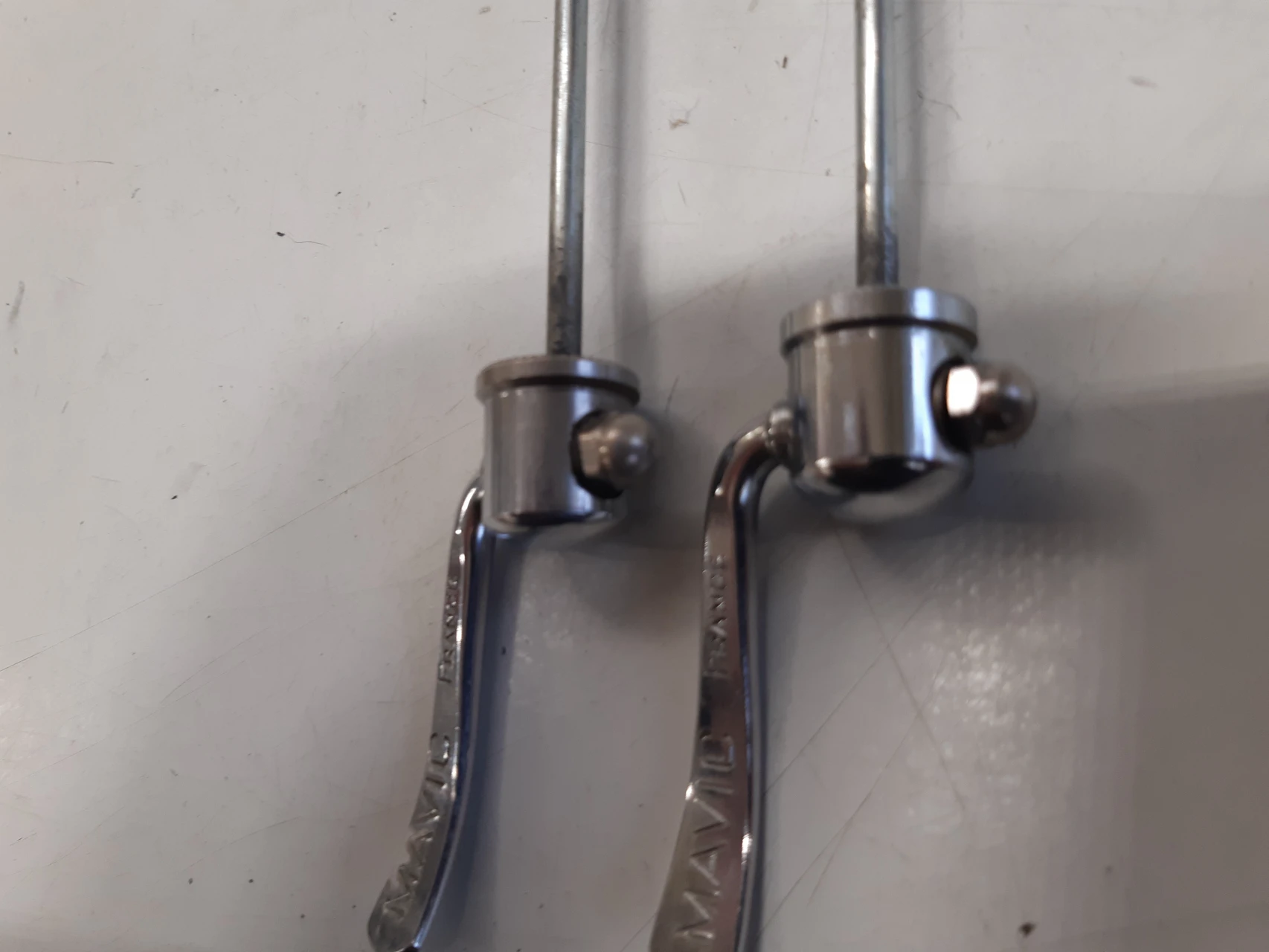 1. Quick-release Mavic