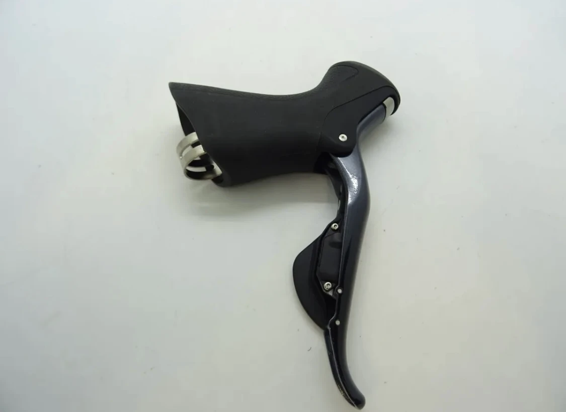 2. Schimbator stanga fata Shimano Ultegra 6870 Di2