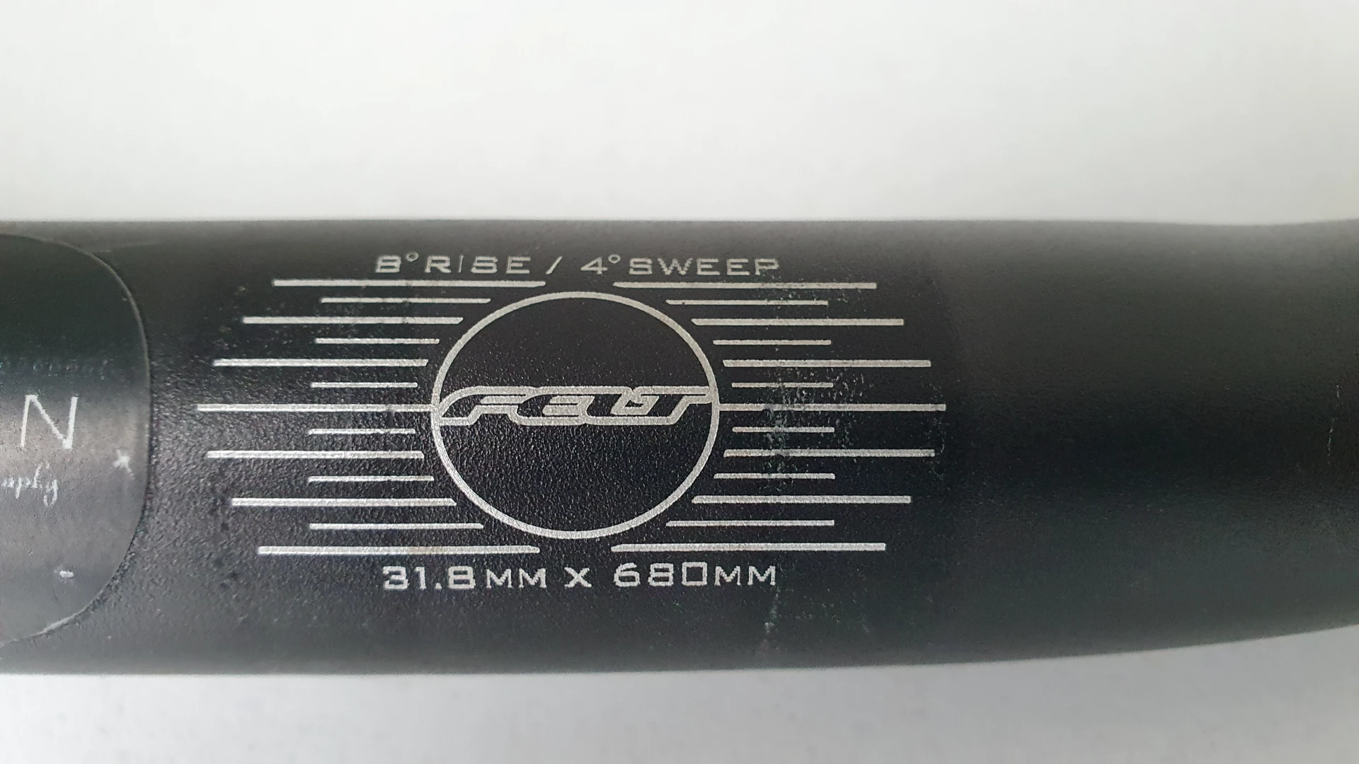 1. Ghidon Felt 680mm