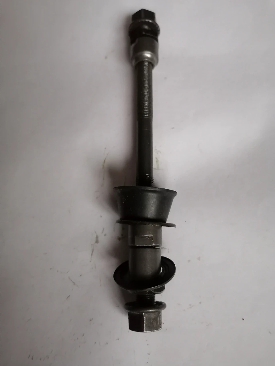 9. 5 axe spate, 1 ax fata, conuri piulite